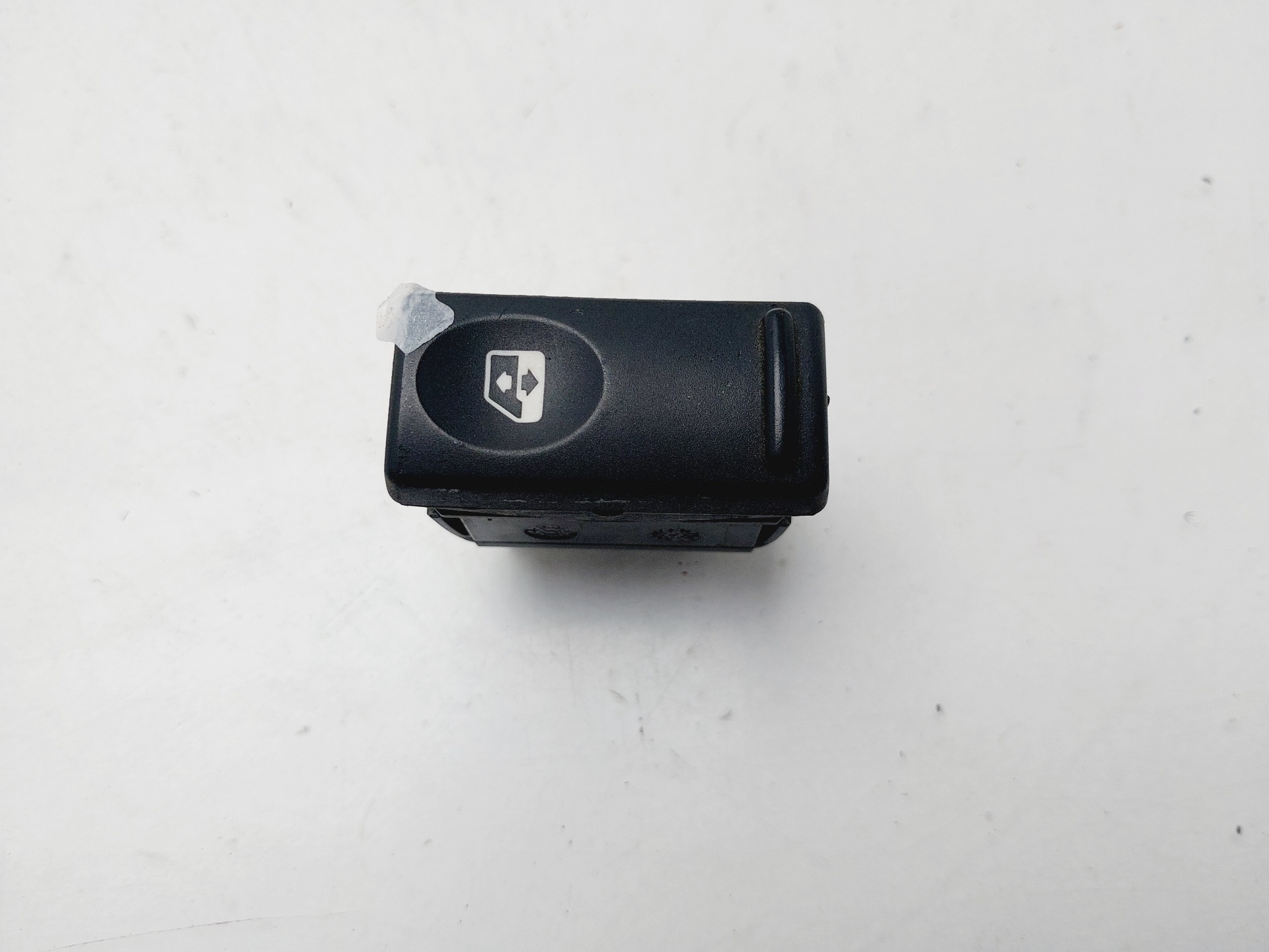 VOLKSWAGEN Golf 3 generation (1991-1998) Front Left Door Window Switch 4313 25415424