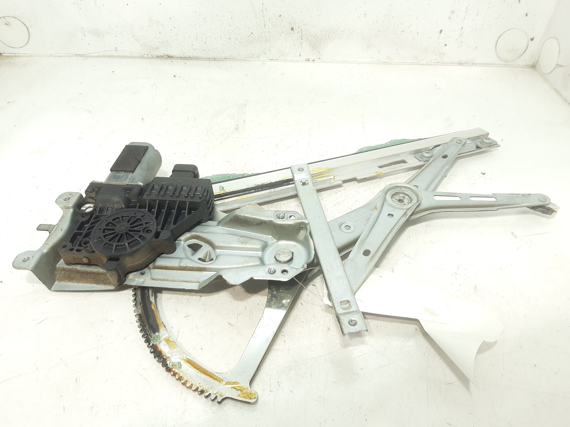 OPEL Astra J (2009-2020) Front Left Door Window Regulator 13100417LH 24045651