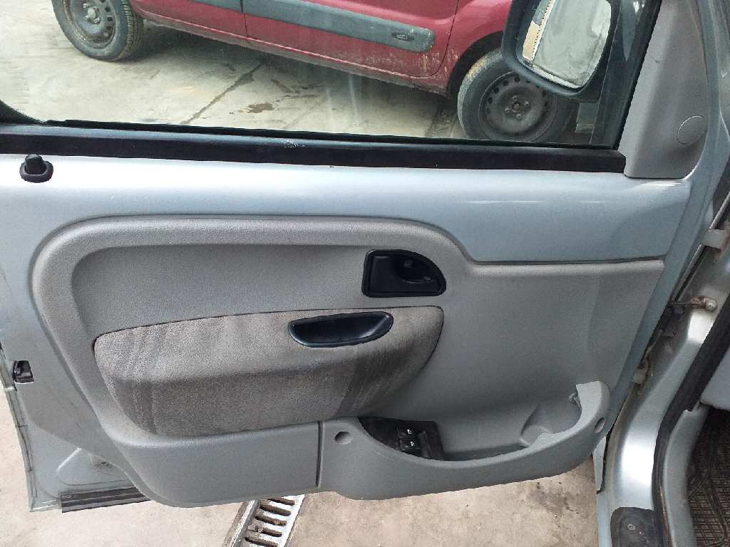 RENAULT Kangoo 1 generation (1998-2009) Front Left Door Exterior Handle 7700354478 18456449