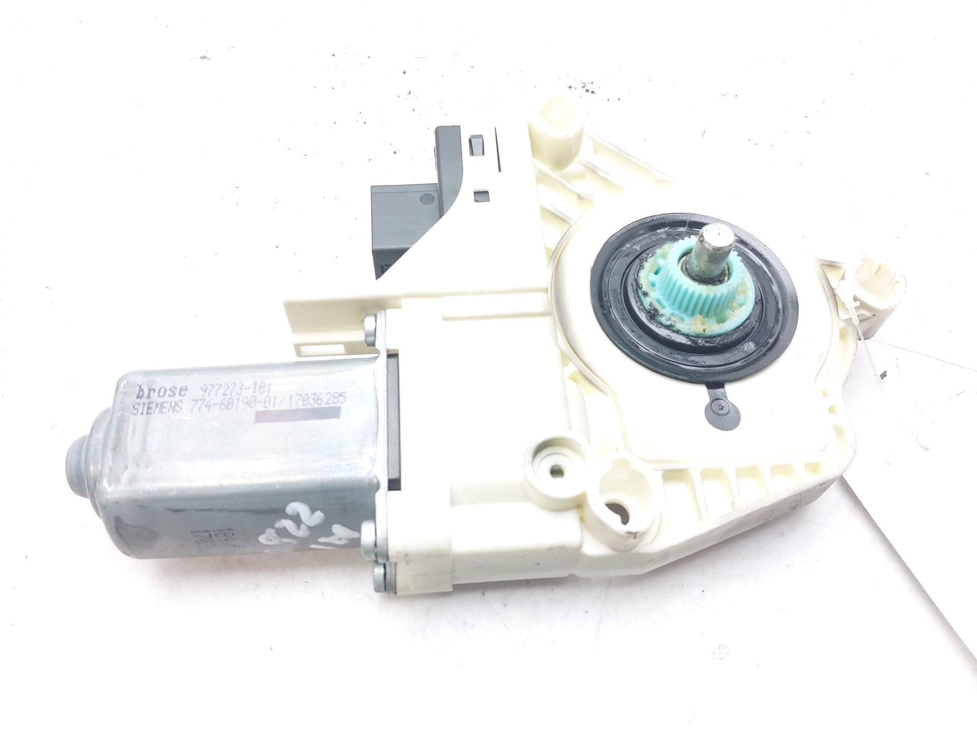 AUDI Q7 4L (2005-2015) Front Left Door Window Regulator Motor 4L0959801B 20793371