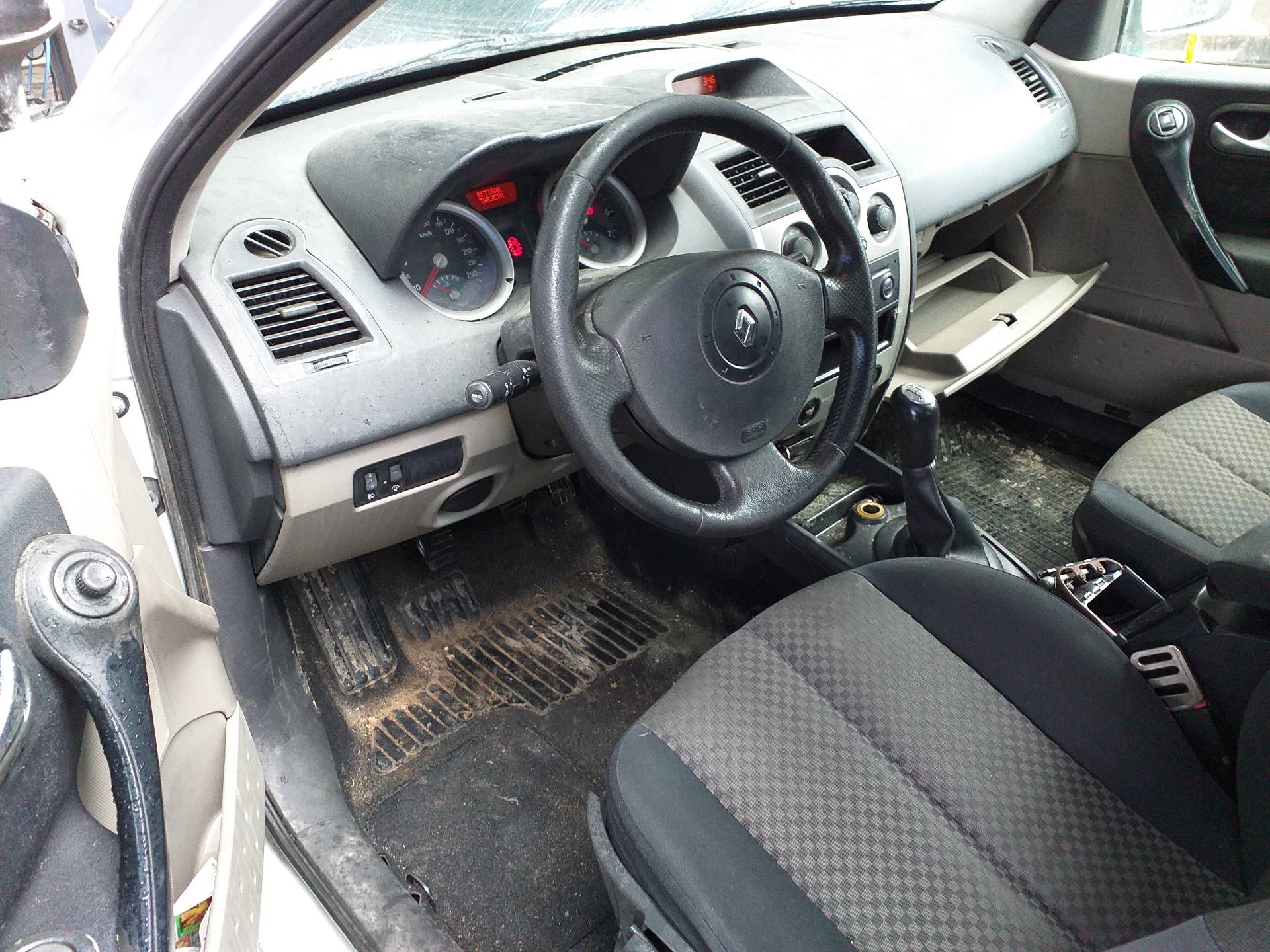 RENAULT Megane 2 generation (2002-2012) Bal első ködlámpa 8200074008 24128733