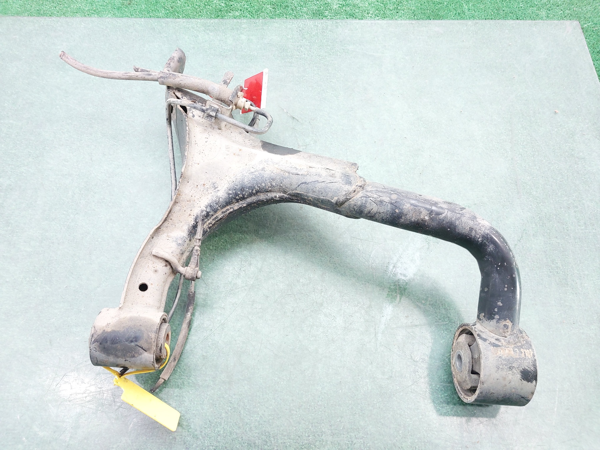 LAND ROVER Discovery 3 generation (2004-2009) Rear Right Arm LR051622 25166731