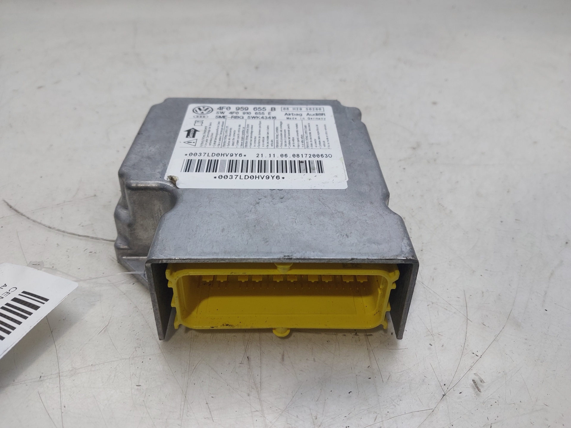 TOYOTA A6 C6/4F (2004-2011) Блок SRS 4F0959655B 25024236