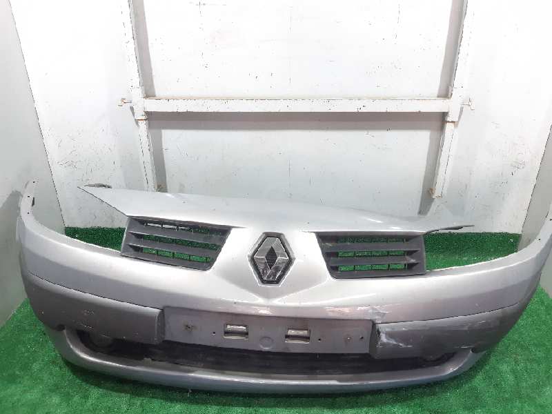 RENAULT Megane 2 generation (2002-2012) Бампер передний 620226236R 22042866