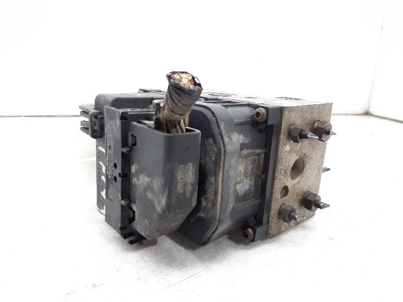 NISSAN Terrano 2 generation (1993-2006) ABS pumpe 0273004369 18370338