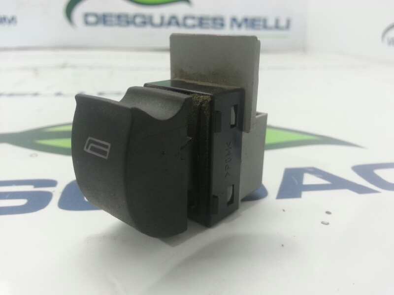 AUDI A3 8L (1996-2003) Front Right Door Window Switch 4B0959855 24124579