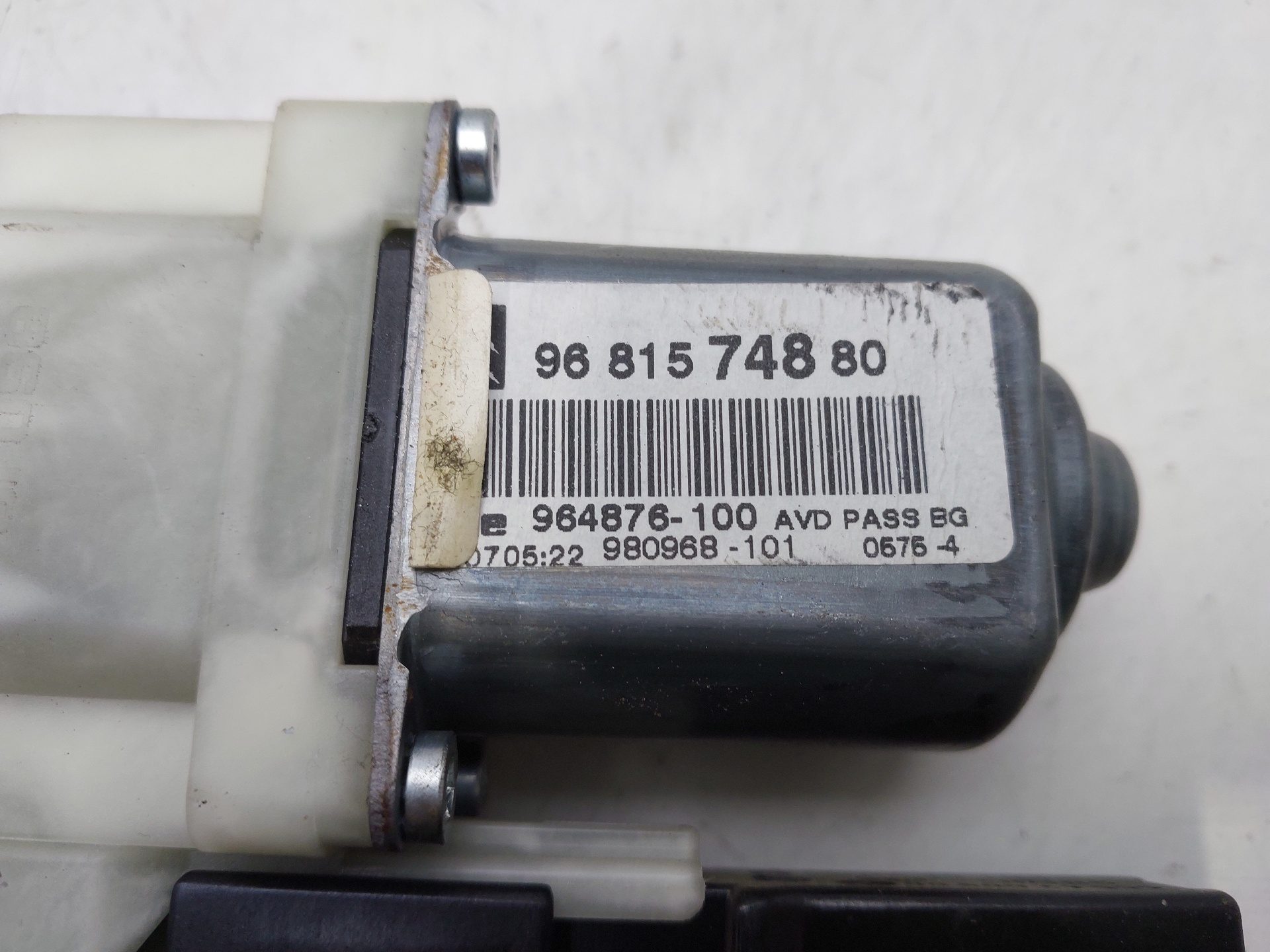 PEUGEOT C4 1 generation (2004-2011) Front Right Door Window Control Motor 9681574880 24786914