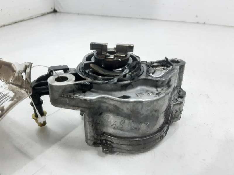 CITROËN C4 1 generation (2004-2011) Vacuum Pump D1562A 24962461