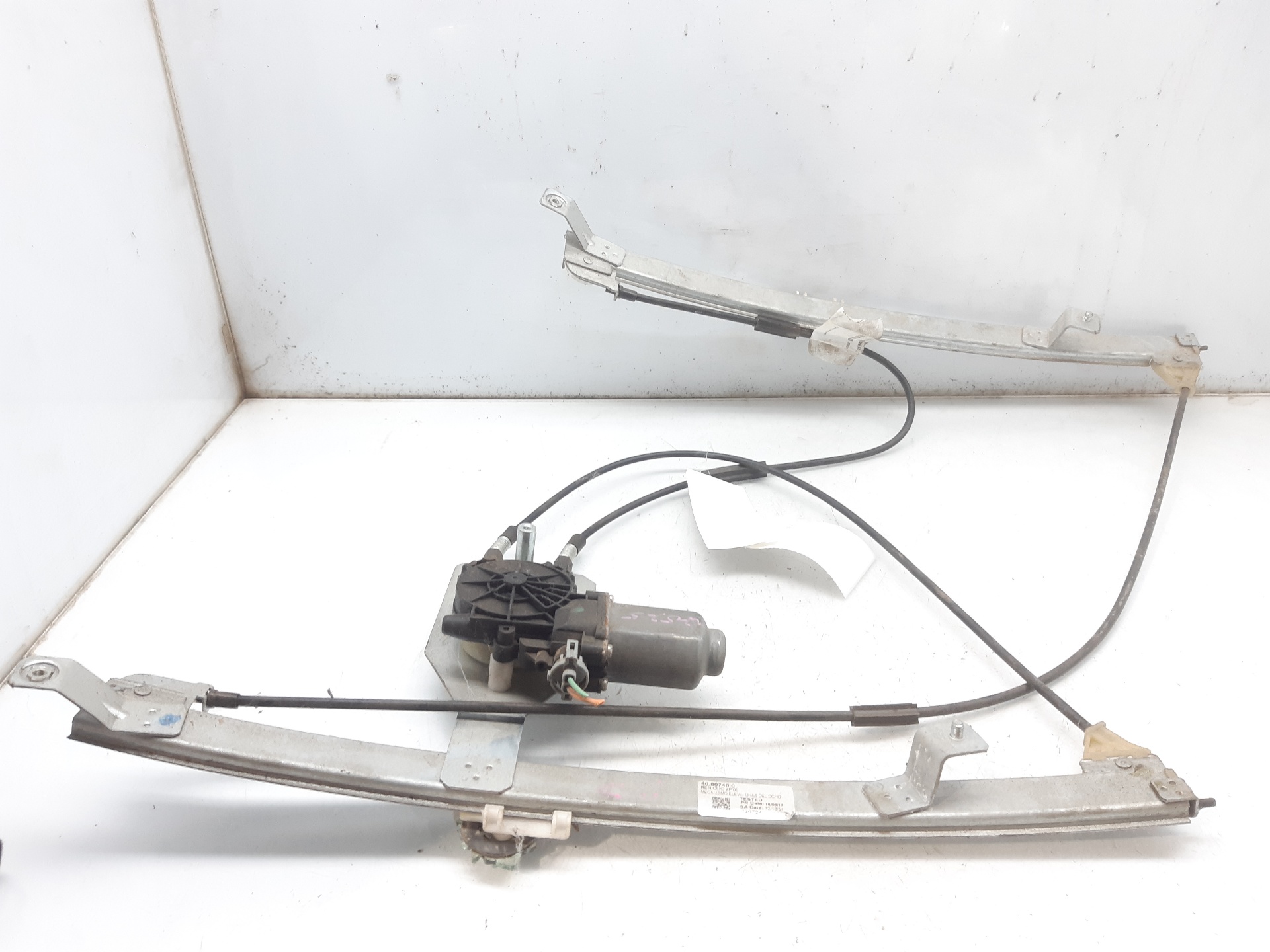 RENAULT Clio 3 generation (2005-2012) Front Right Door Window Regulator 60807400 24053855