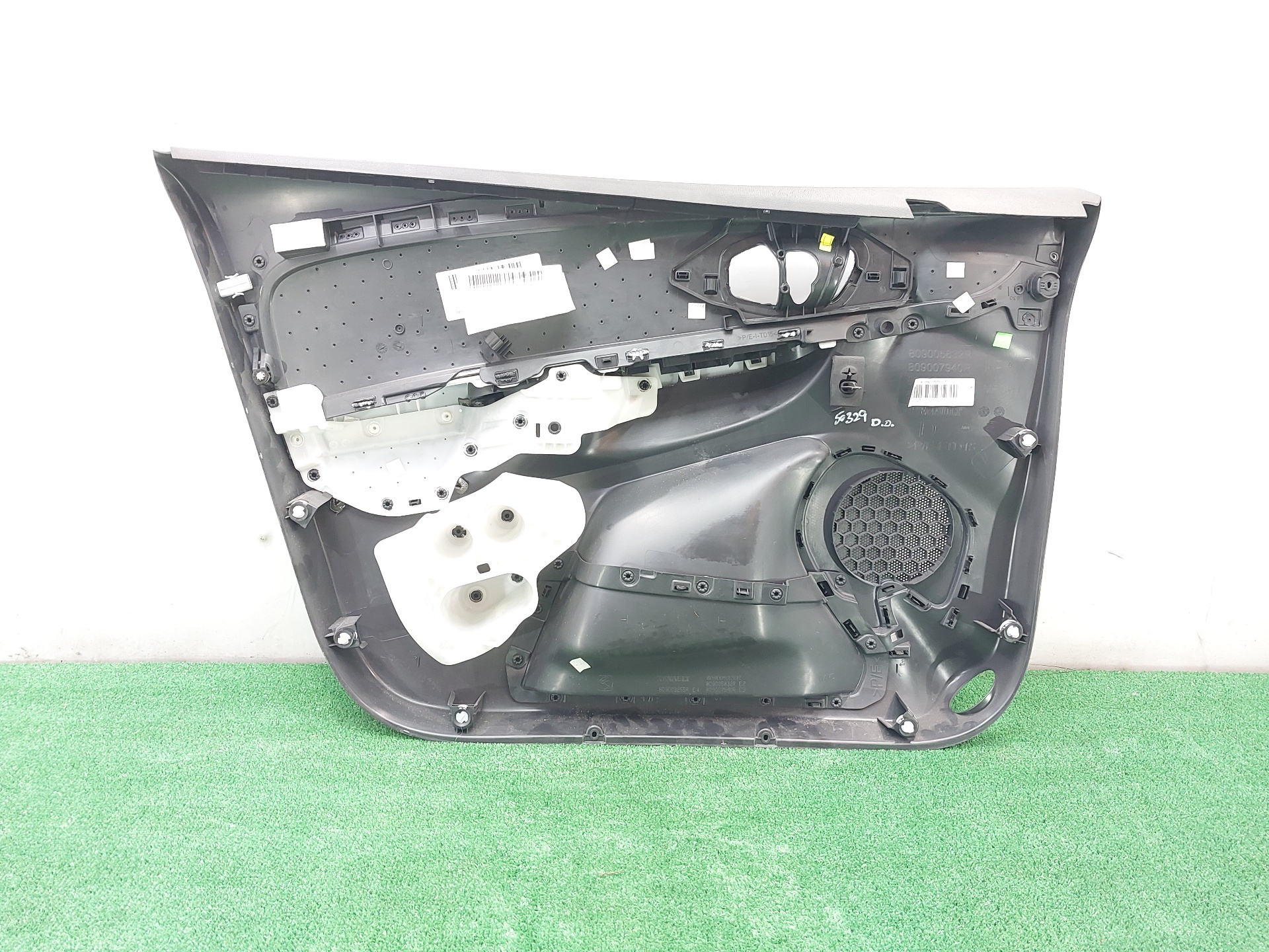 RENAULT Clio 4 generation (2012-2020) Front Right Door Panel 809005326R, 83.952KMS, 5PUERTAS 21206568