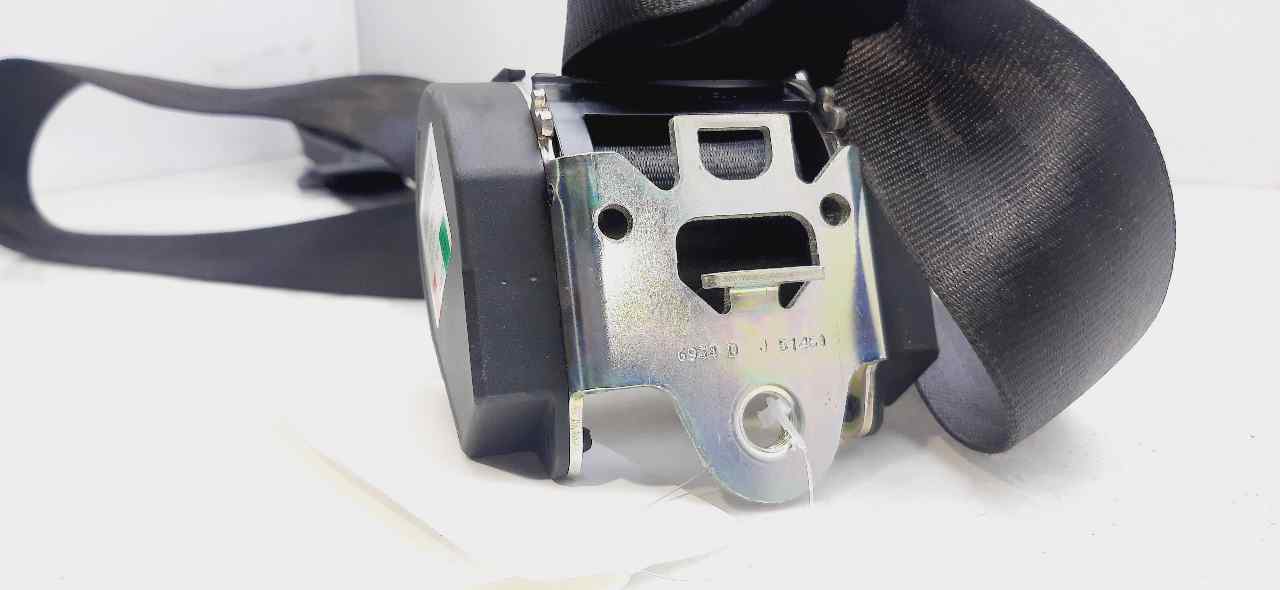 SUZUKI A4 B7/8E (2004-2008) Rear Left Seatbelt 8E5857805D 25281772