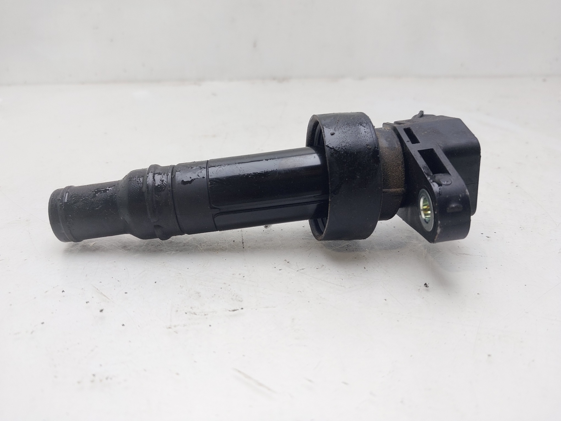 KIA Sportage 4 generation (2016-2022) High Voltage Ignition Coil 273012B100 21739875