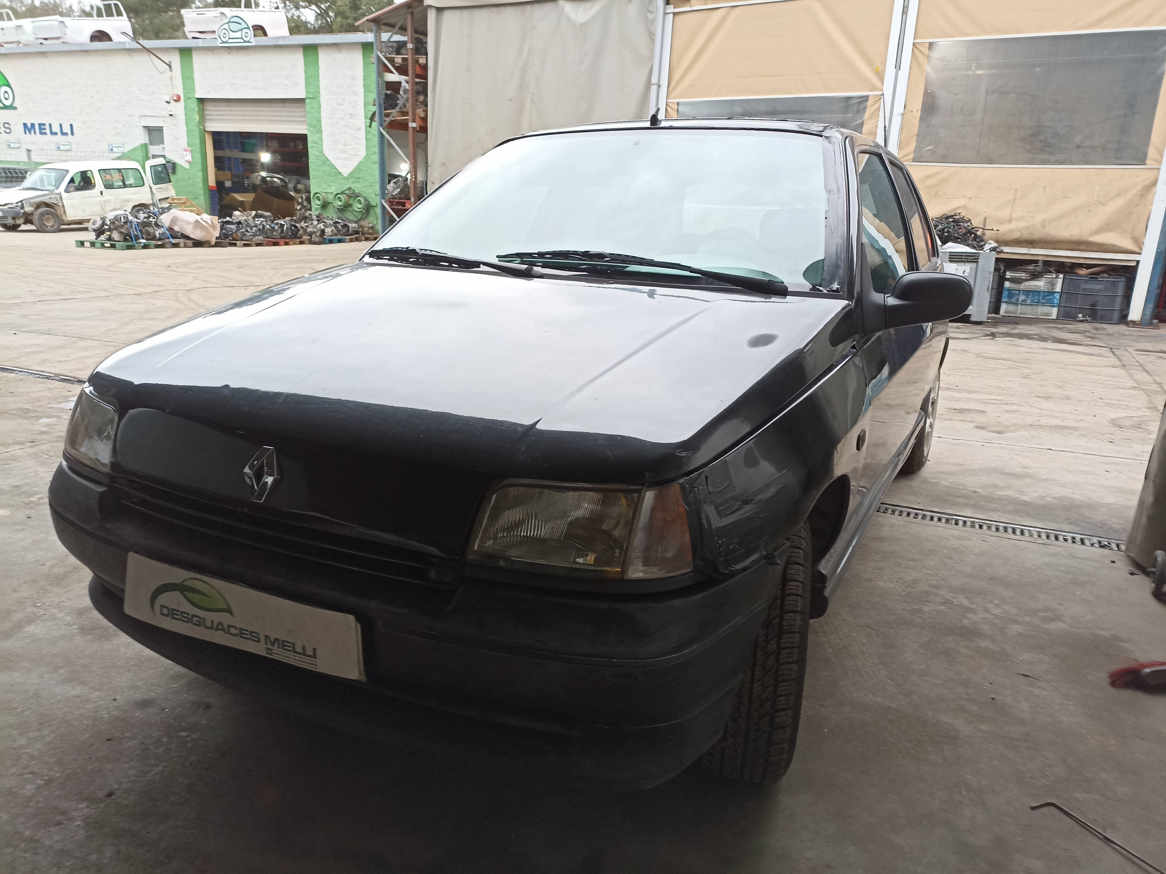 RENAULT Clio 1 generation (1990-1998) Aušinimo radiatorius 7701034770 24047318