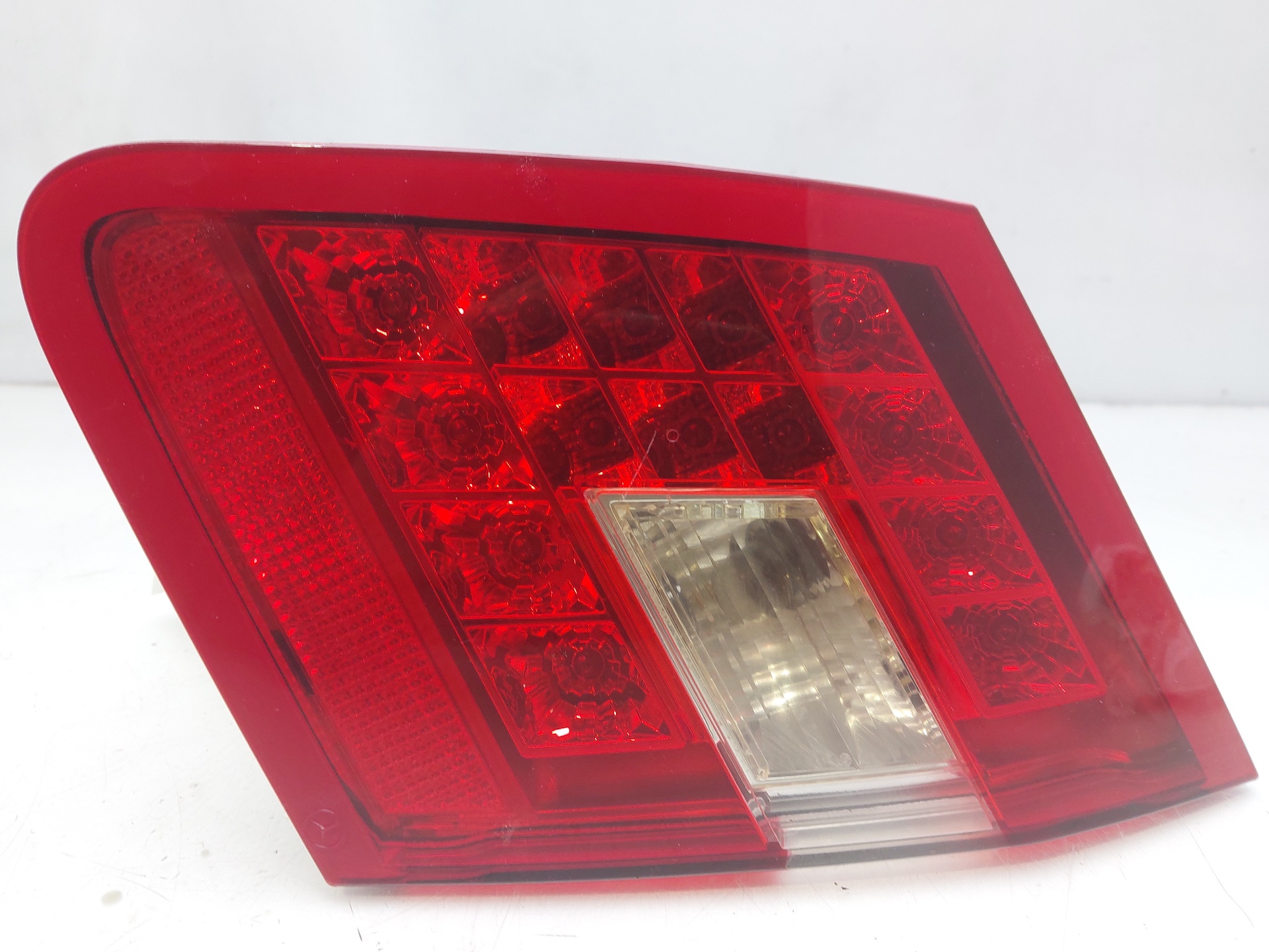 MERCEDES-BENZ E-Class W212/S212/C207/A207 (2009-2016) Rear Right Taillight Lamp A2129060458 24140240