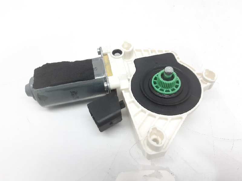 MERCEDES-BENZ CLA-Class C117 (2013-2016) Front Right Door Window Control Motor A55382110 20190770