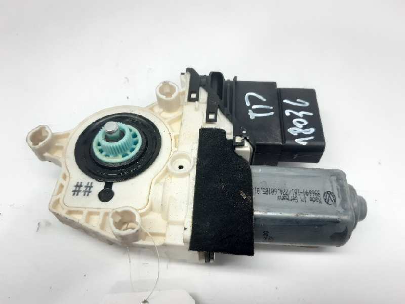 SEAT Toledo 3 generation (2004-2010) Rear Right Door Window Control Motor 5P0839462A 18479502