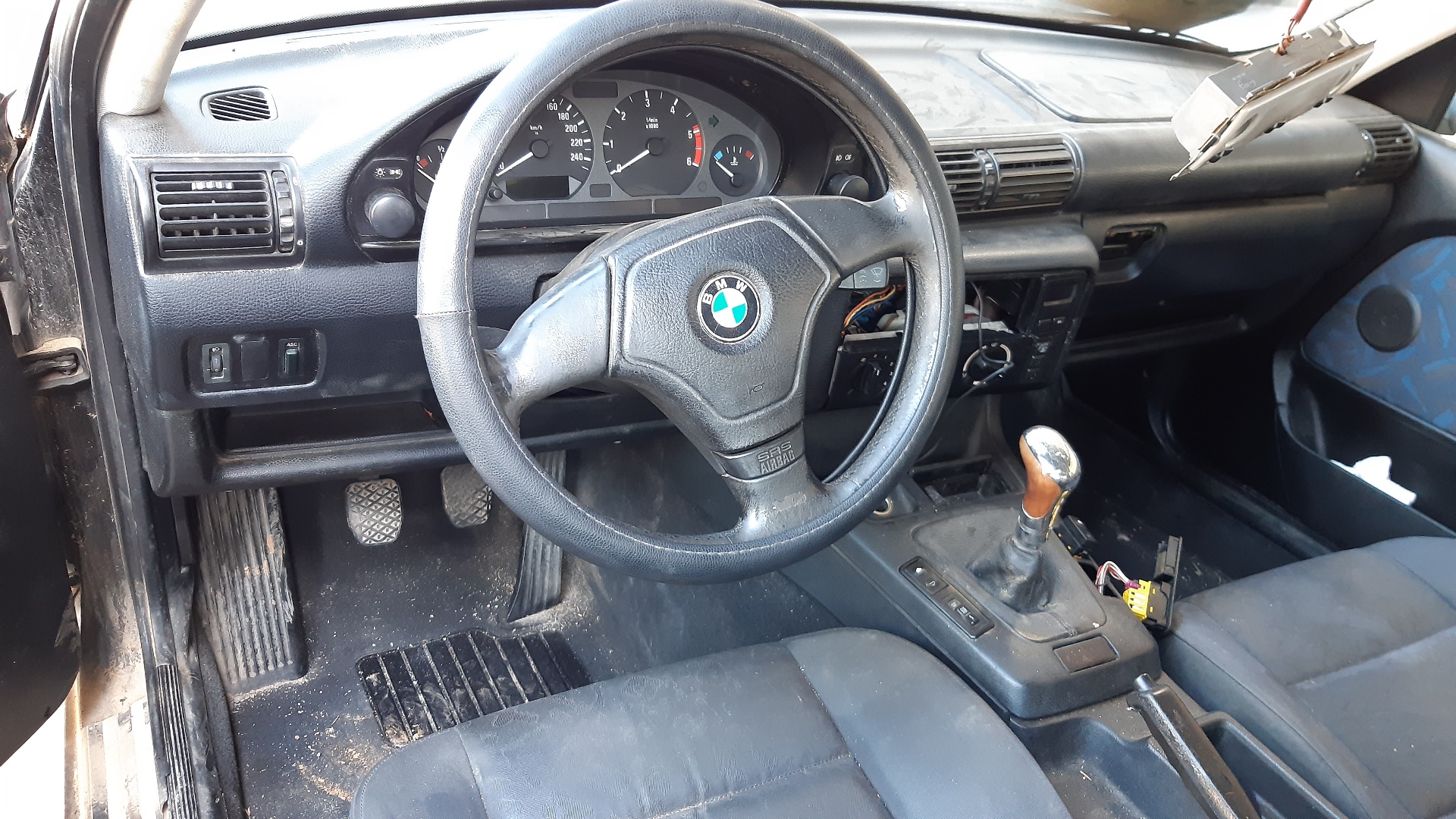 BMW 3 Series E36 (1990-2000) Galinis bamperis(buferis) 51128222447 18615920