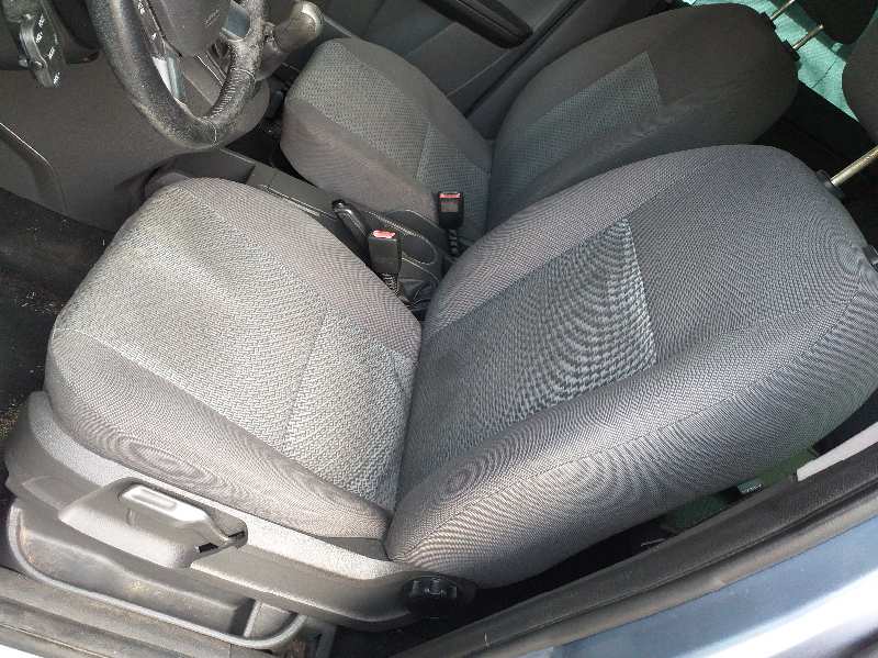 FORD C-Max 1 generation (2003-2010) Priekšējo kreiso durvju ārējais rokturis 1305822 18546360