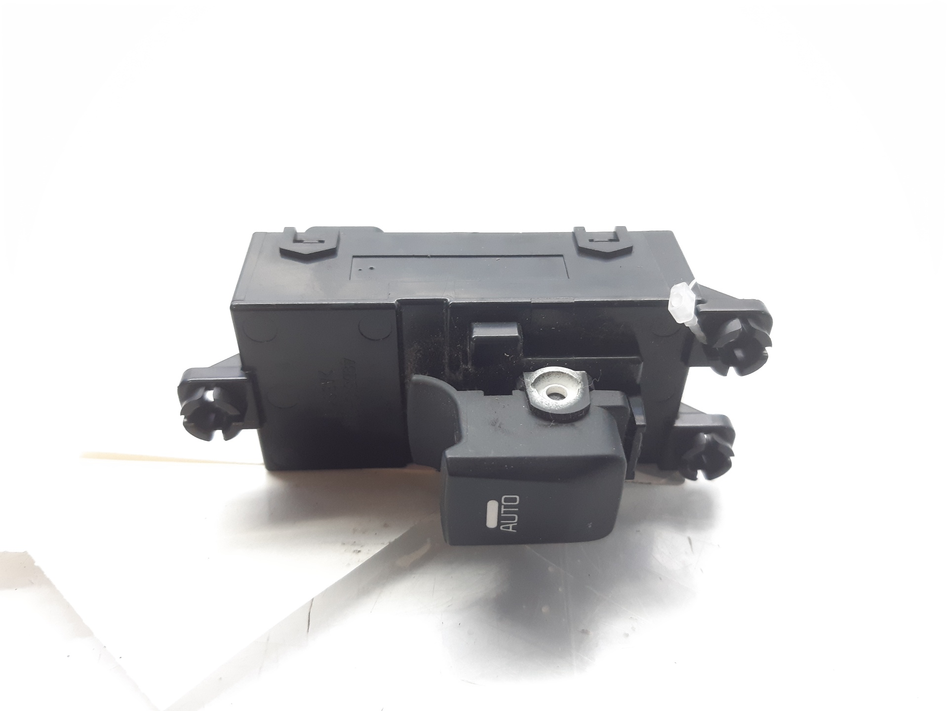 KIA Cee'd 2 generation (2012-2018) Rear Right Door Window Control Switch 93580A2000 18694867