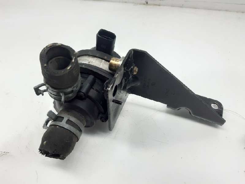 VOLKSWAGEN Touareg 1 generation (2002-2010) Water Pump 7L0965561 18463815