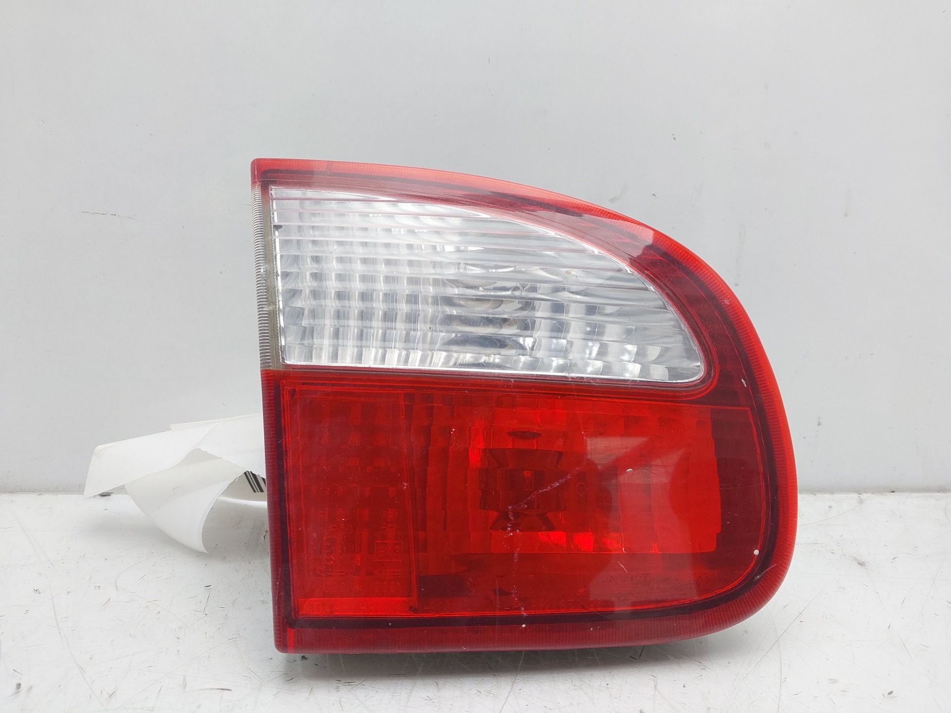 VAUXHALL Lanos T100 (1997-2008) Rear Left Taillight 909100 24139418