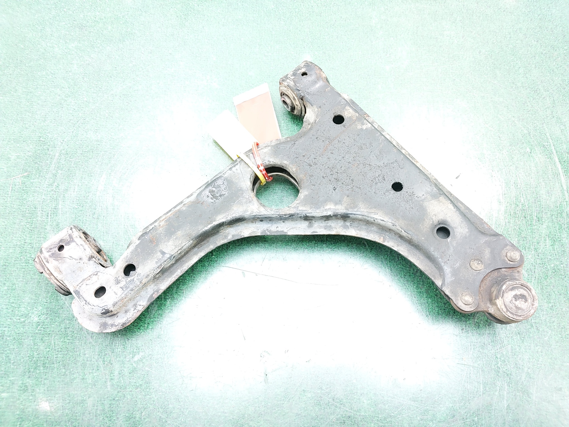 OPEL Corsa B (1993-2000) Braț de control inferior dreapta față 24454478 23013689