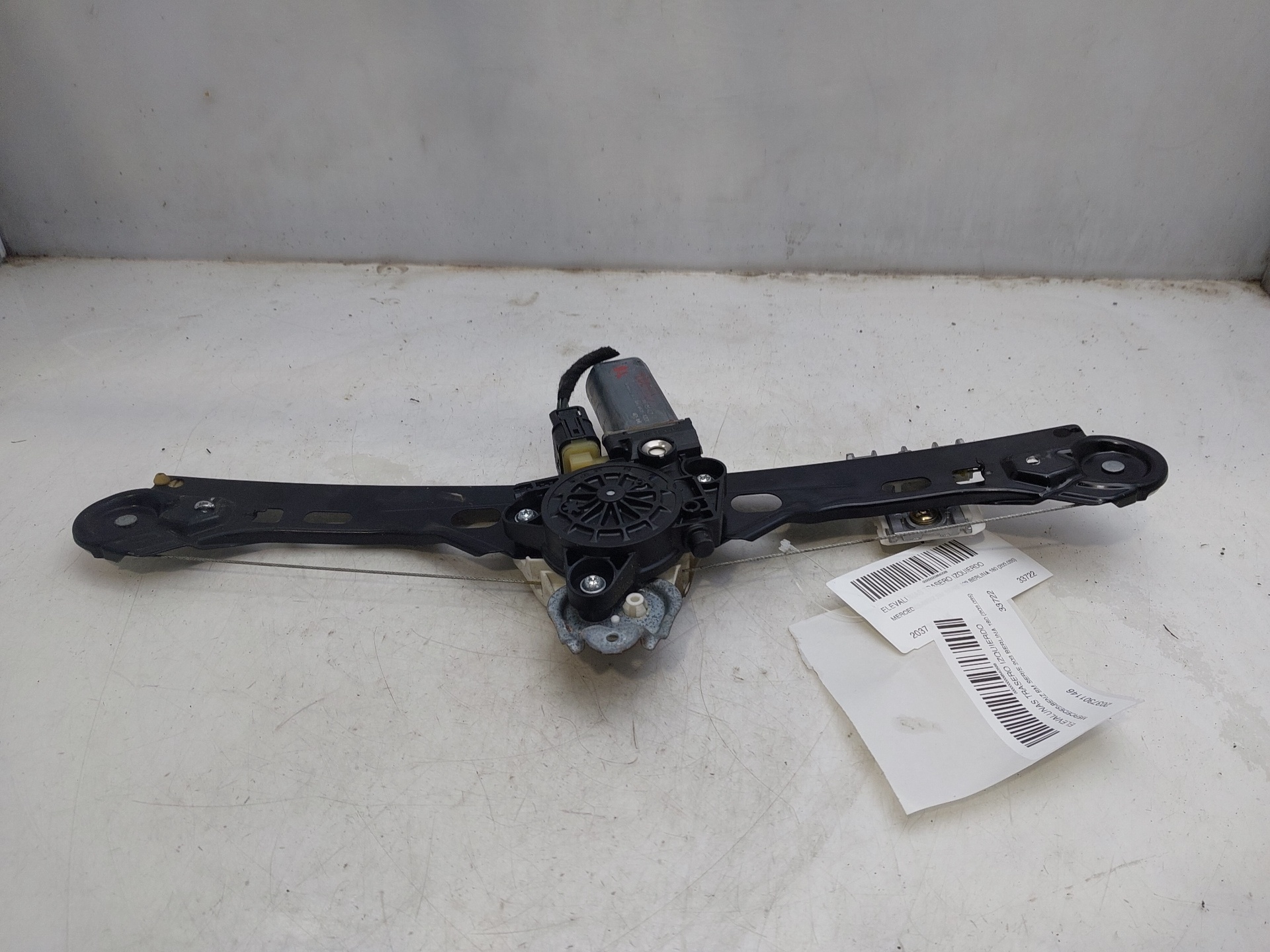 MERCEDES-BENZ C-Class W203/S203/CL203 (2000-2008) Rear left door window lifter 2037301146 24358621