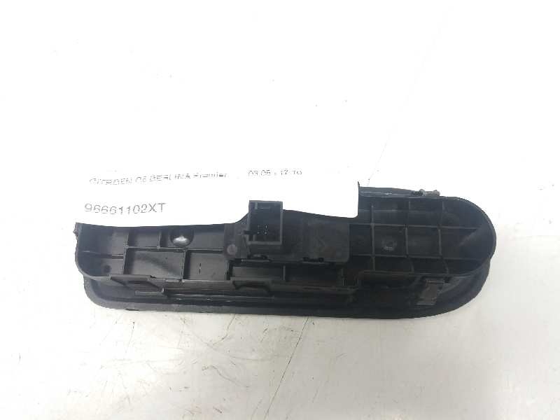 CITROËN C5 2 generation (2008-2017) Front Right Door Window Switch 96661102XT 20184919