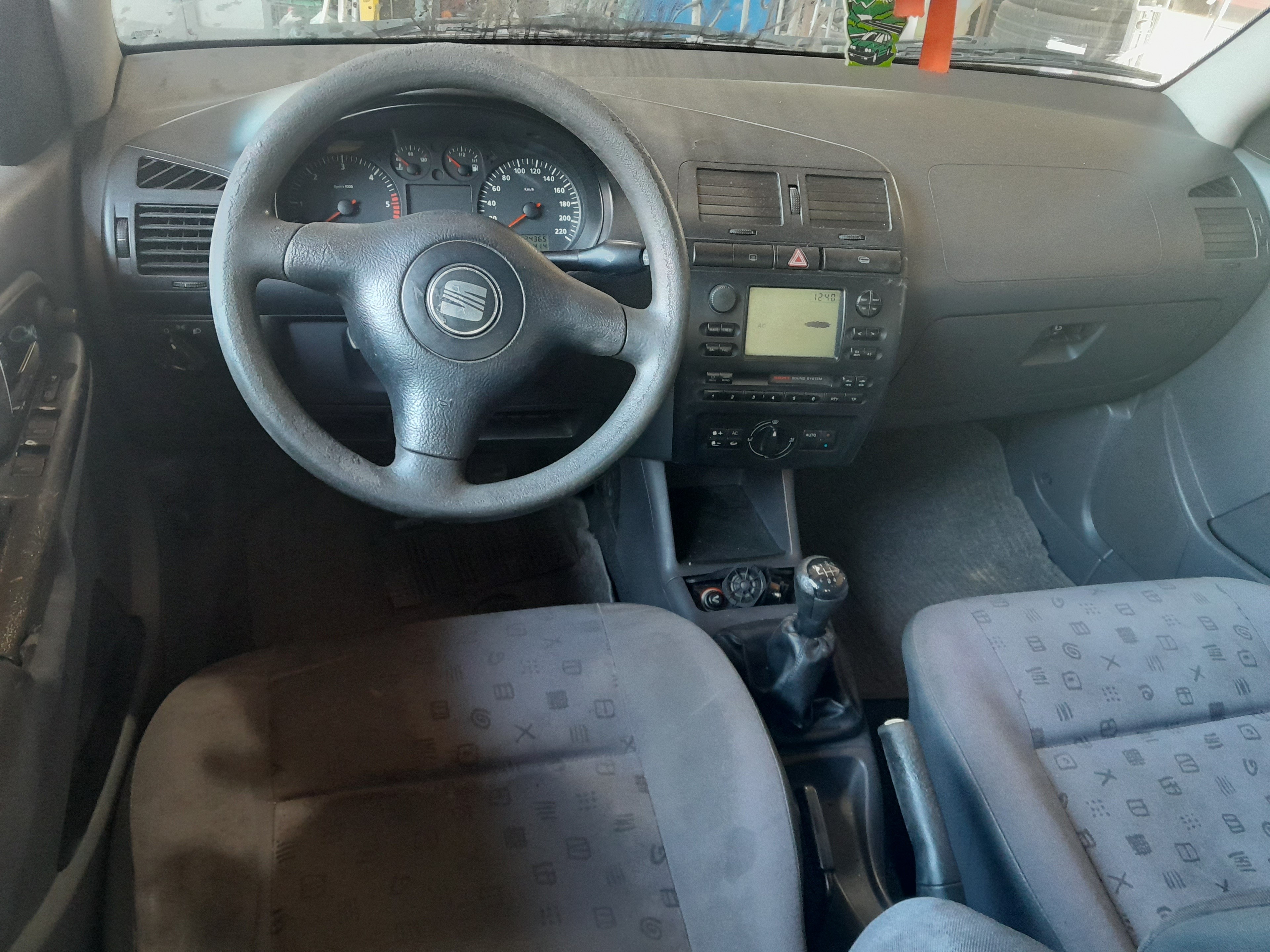 SEAT Cordoba 1 generation (1993-2003) Priekšējo labo durvju spogulis 6K1857508G 22560691