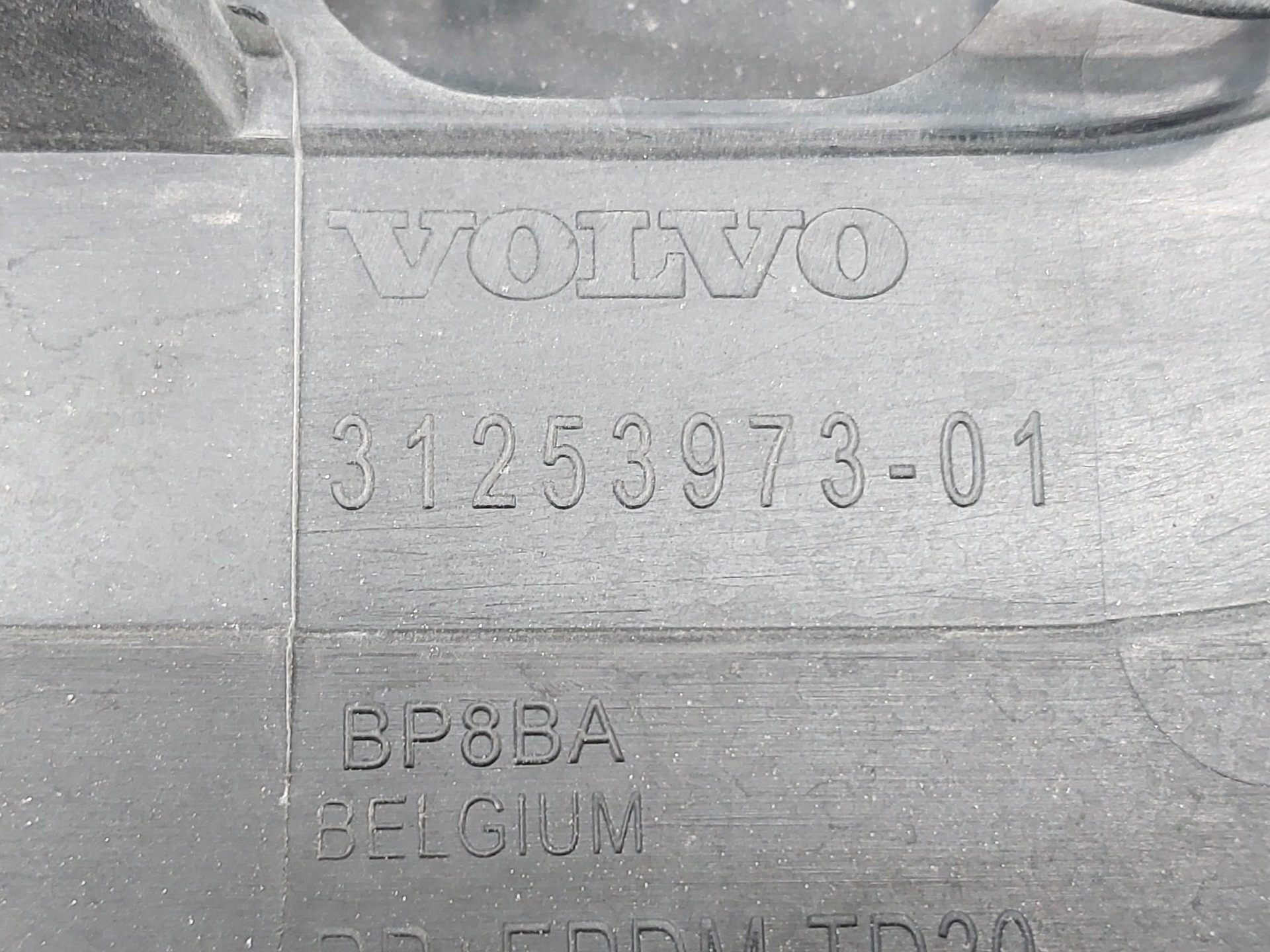 VOLVO V40 2 generation (2012-2020) Спойлер 31253973 23021828