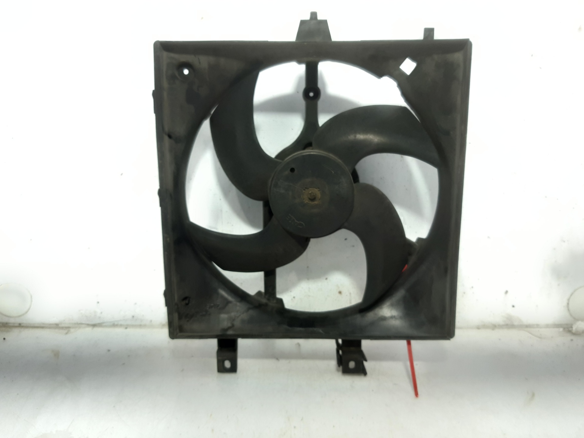 NISSAN Primera P11 (1996-2002) Difūzoriaus ventiliatorius 9000825 24044615