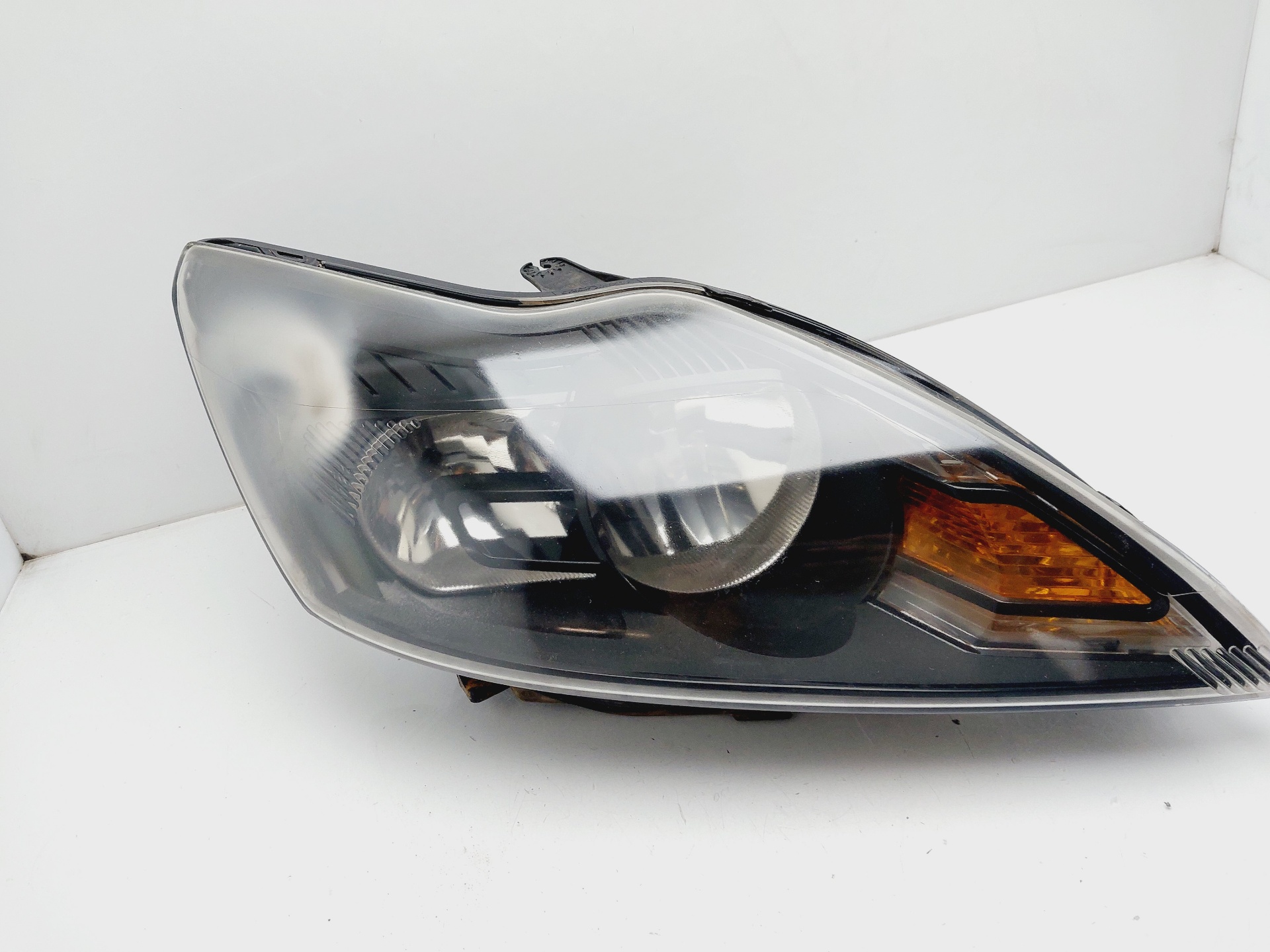 FORD Focus 2 generation (2004-2011) Front Right Headlight 8M5113W029CE 25268855