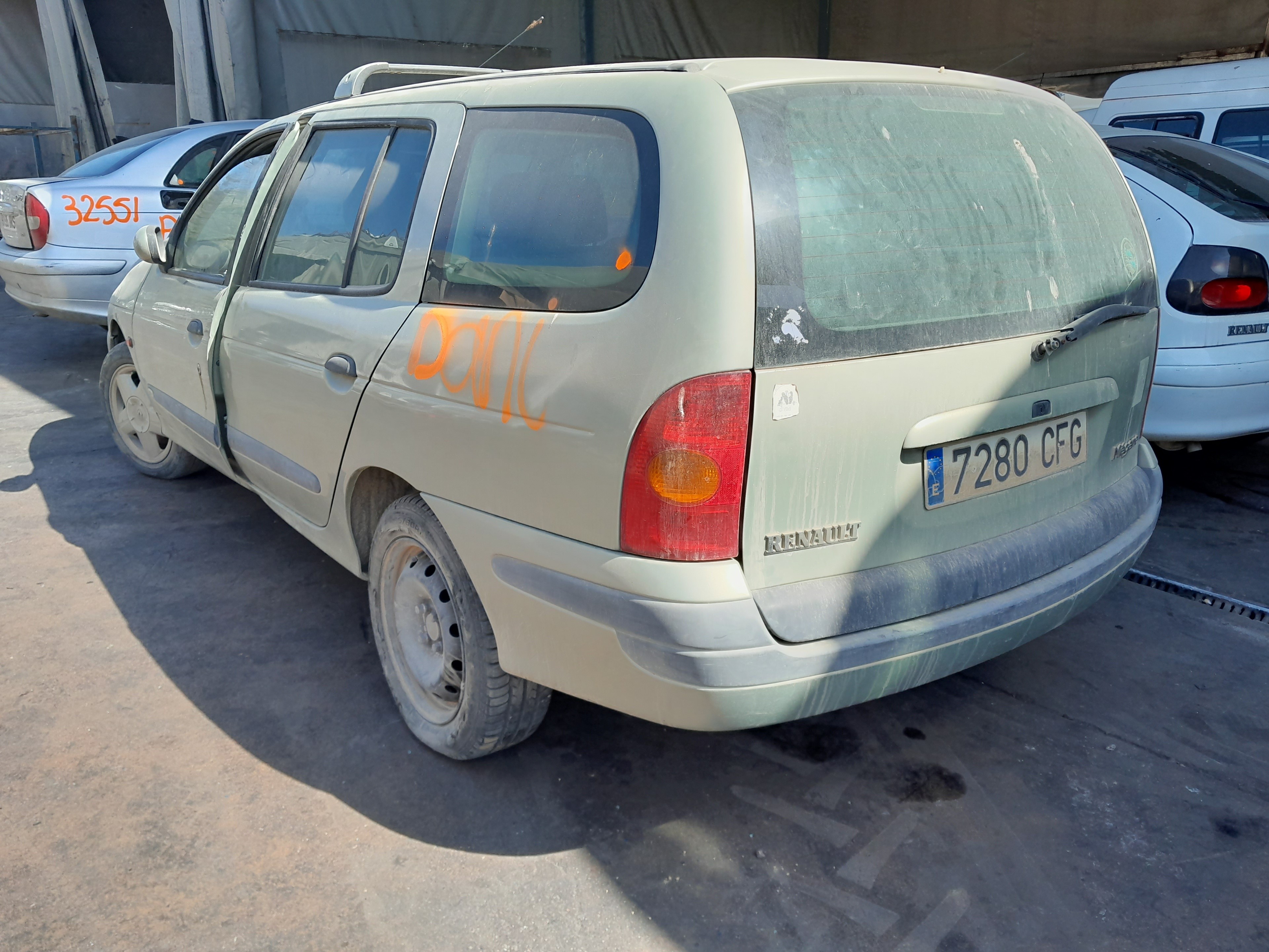 RENAULT Megane 1 generation (1995-2003) Galinės kairės durys 7751470585 21483199