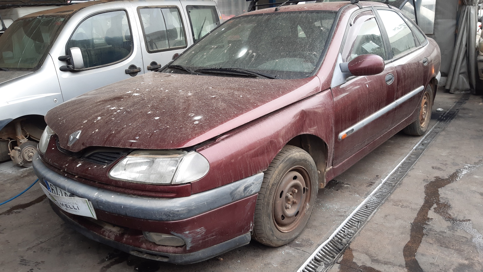 RENAULT Laguna 1 generation (1993-2001) Супорт тормозов передний правый 873203473R 18730651