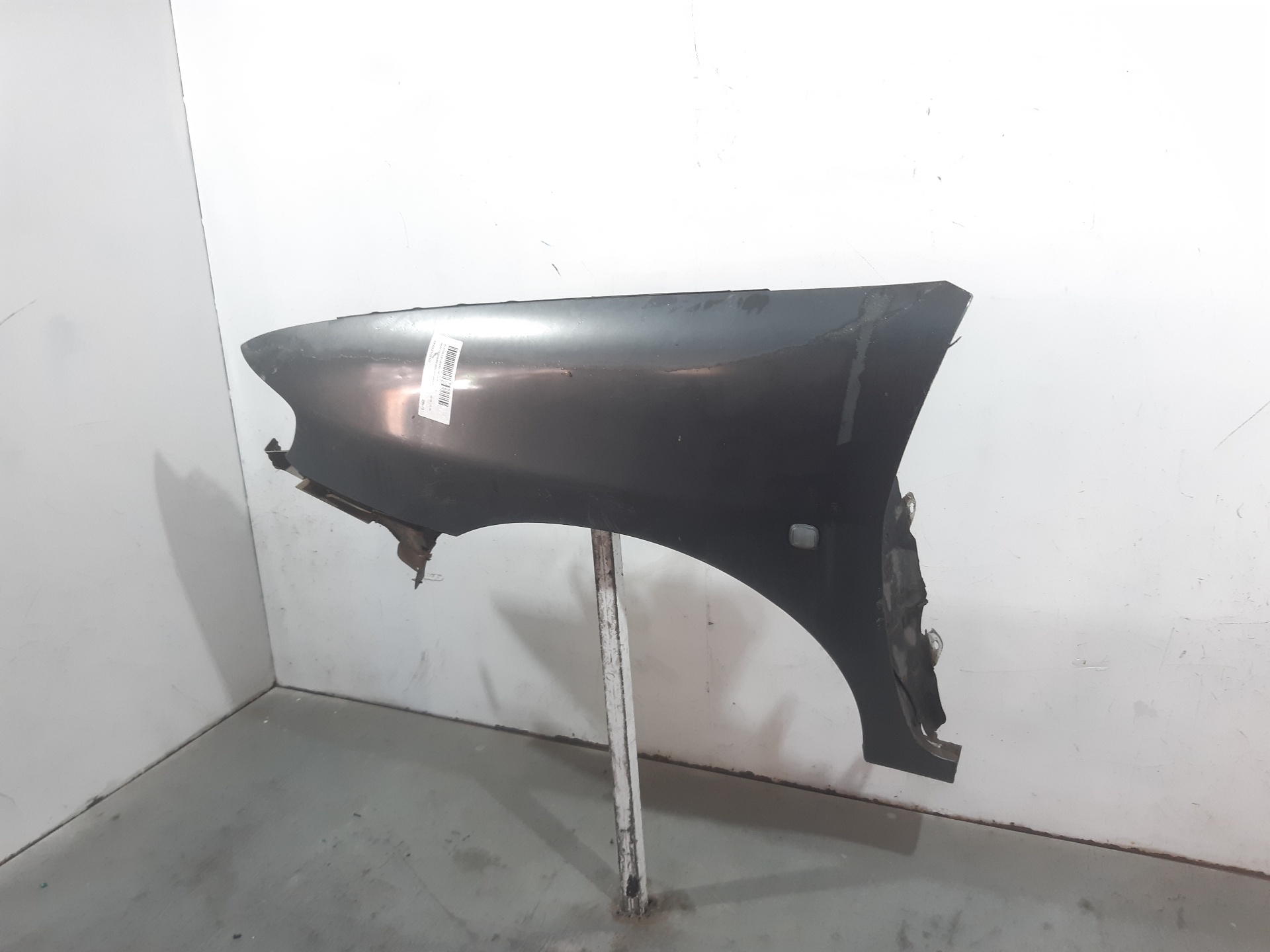 SEAT Ibiza 2 generation (1993-2002) Крыло переднее левое 6K0821021D 22466909