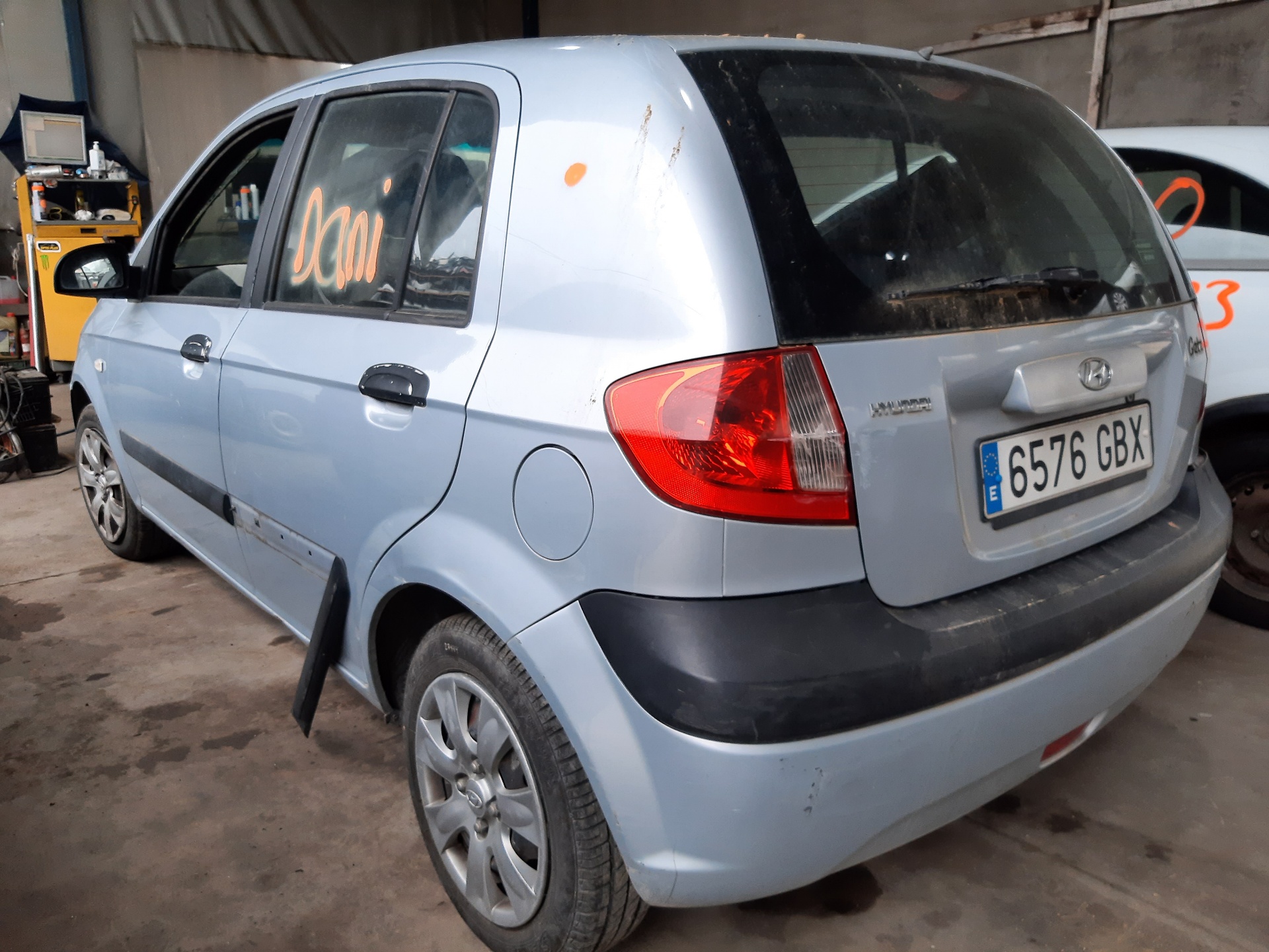 HYUNDAI Getz 1 generation (2002-2011) Priekšējā stikla tīrītāja mehānisms 981001C100 21693373