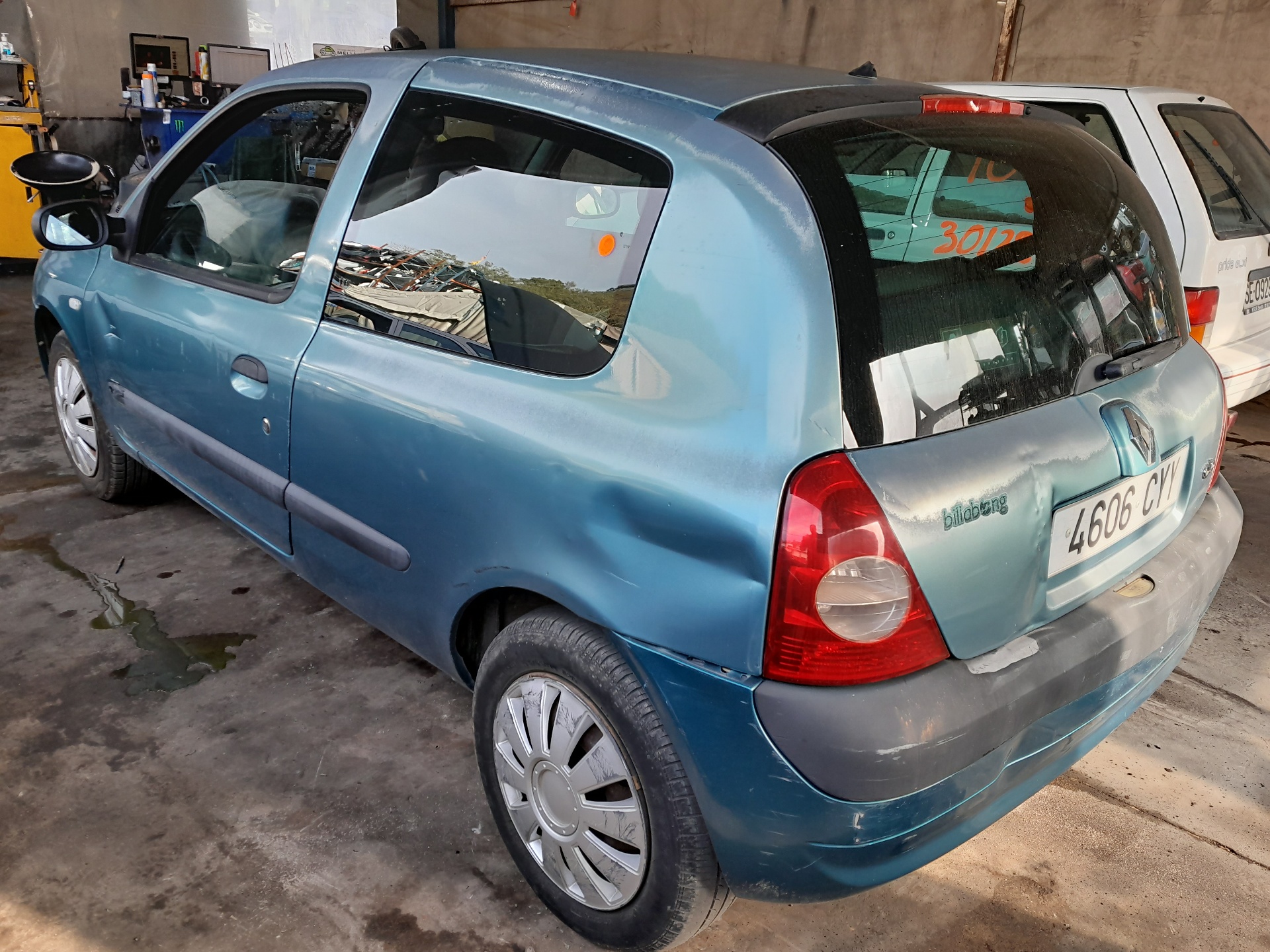 RENAULT Clio 3 generation (2005-2012) Främre vänstra dörrlås 7701045304 22476185