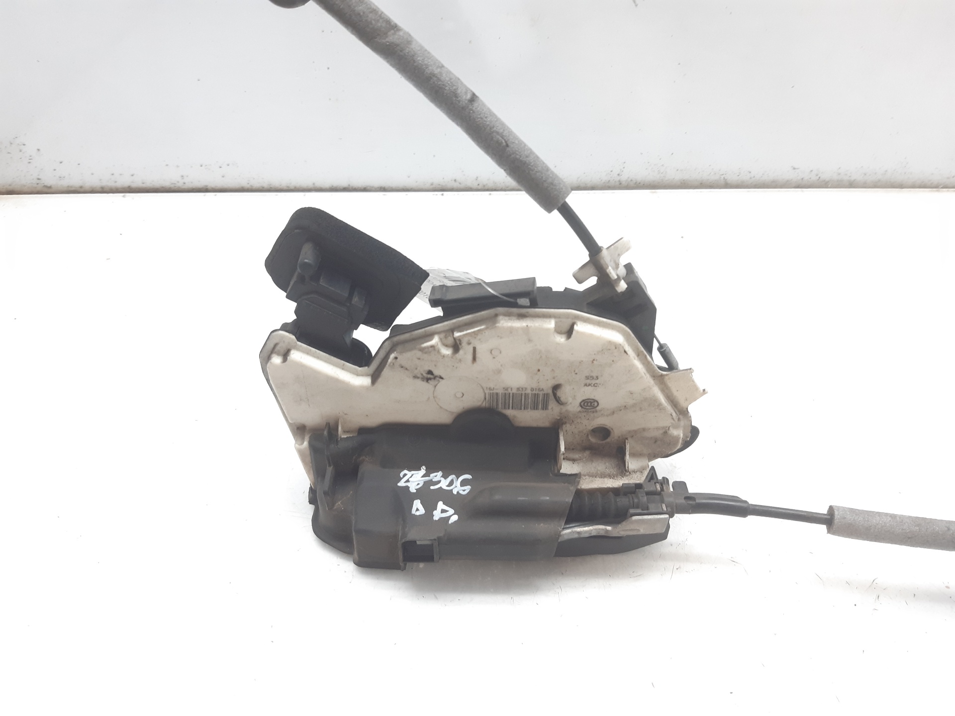 SKODA Rapid 2 generation (1985-2023) Front Right Door Lock 5E1837016A 22301388