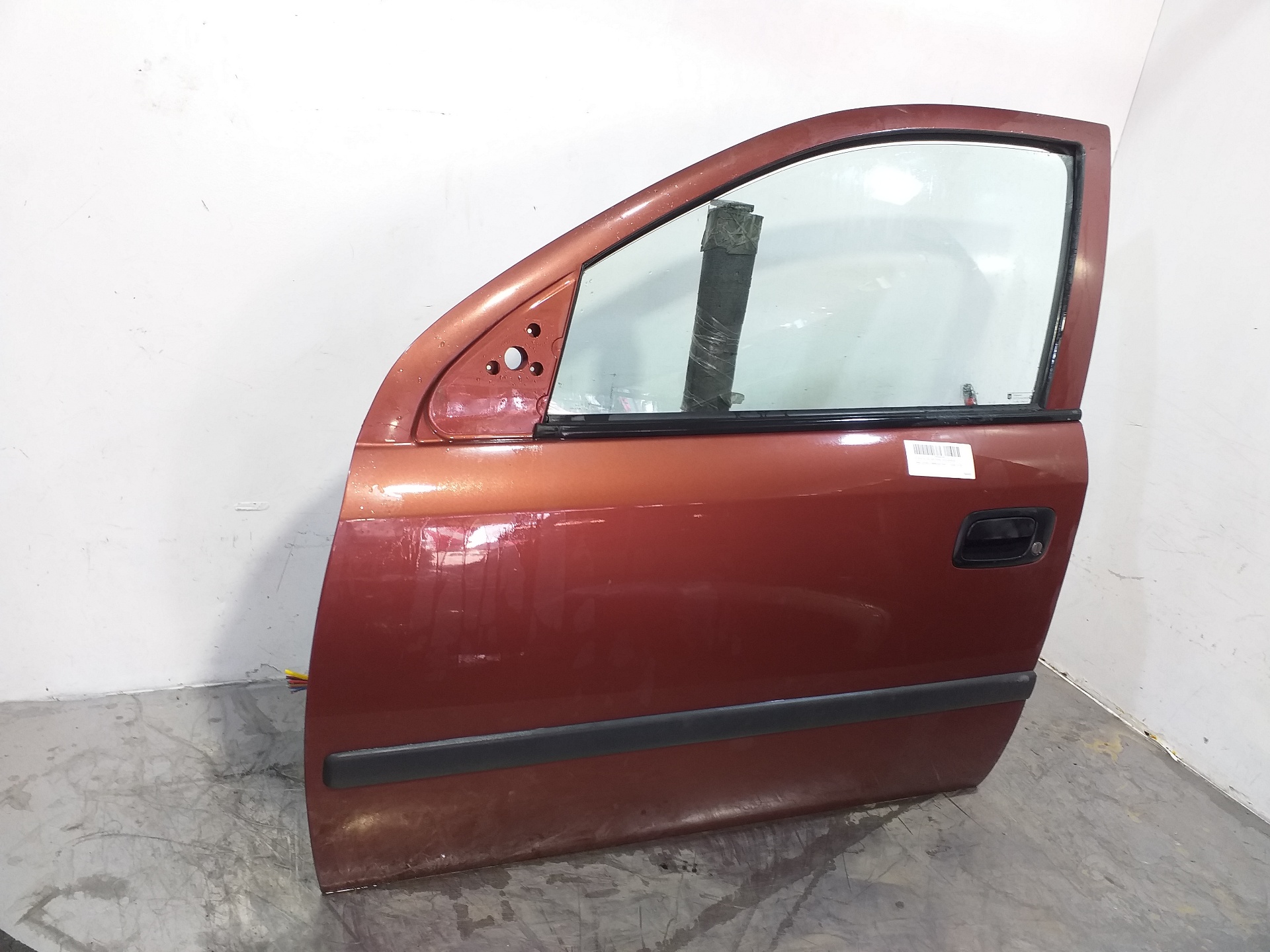 OPEL Astra H (2004-2014) Priekšējās kreisās durvis 13116451 24759264