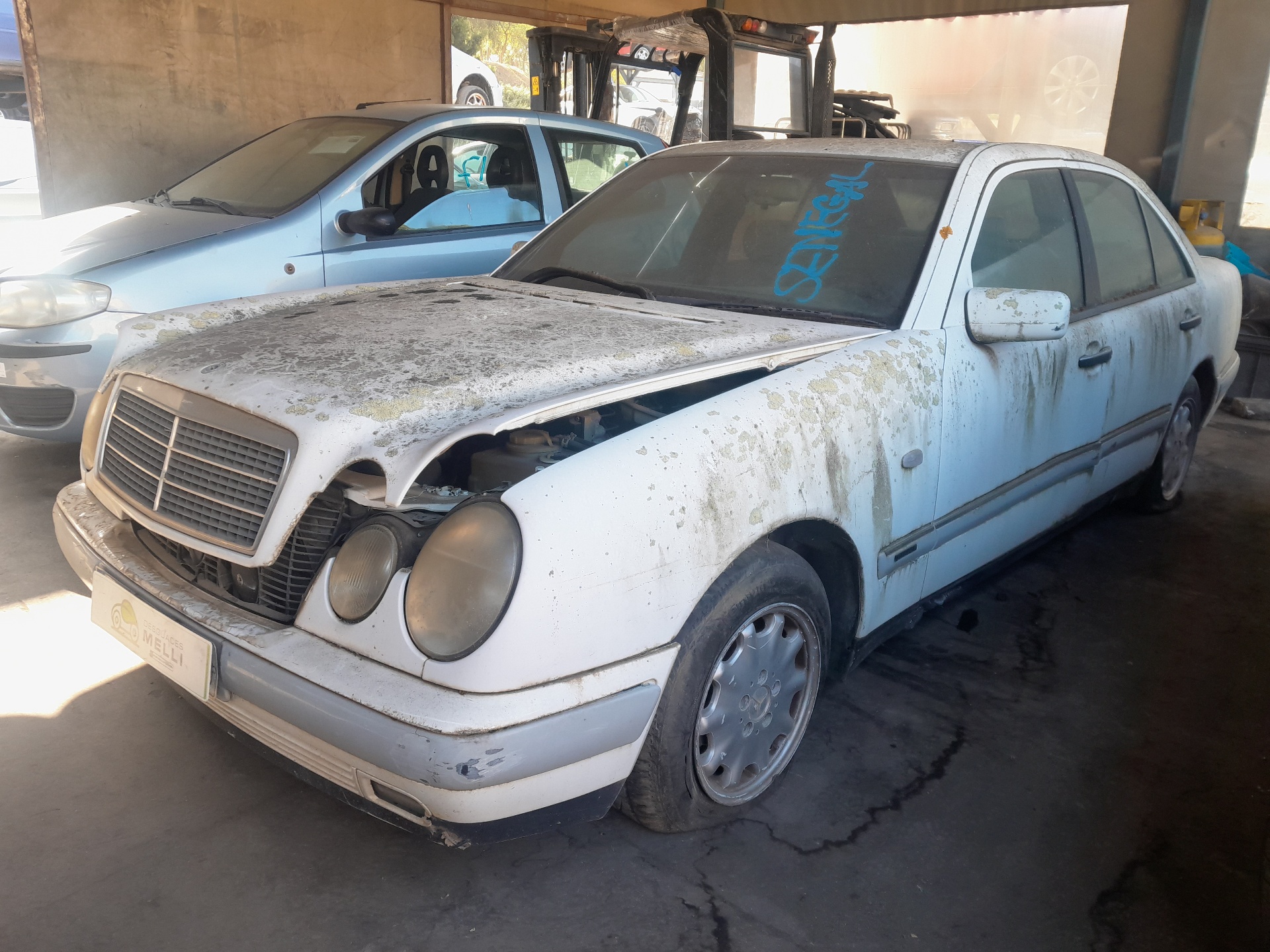 MERCEDES-BENZ E-Class W210 (1995-2002) Bal első ködlámpa A2108200156 21085780