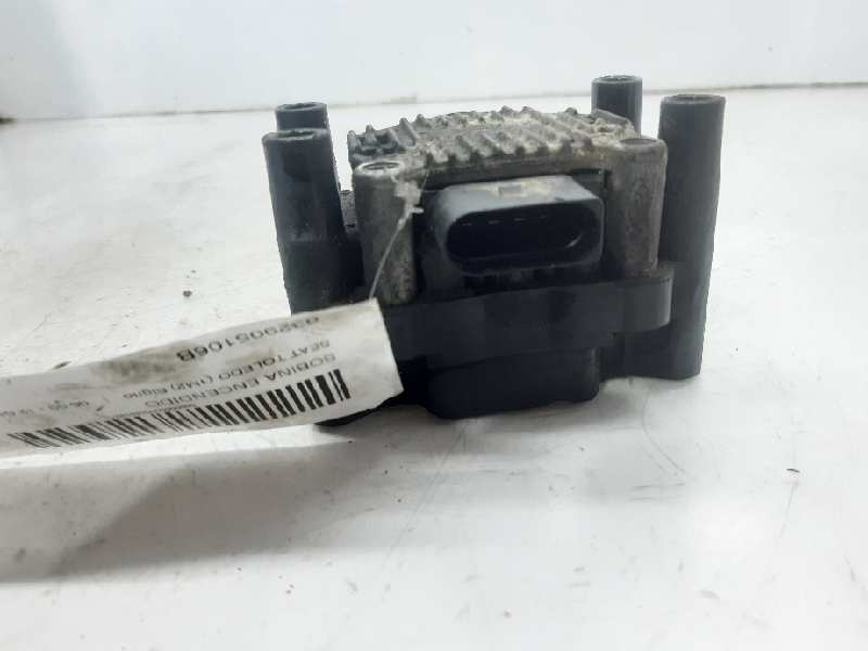 SEAT Toledo 2 generation (1999-2006) High Voltage Ignition Coil 032905106B 22020440