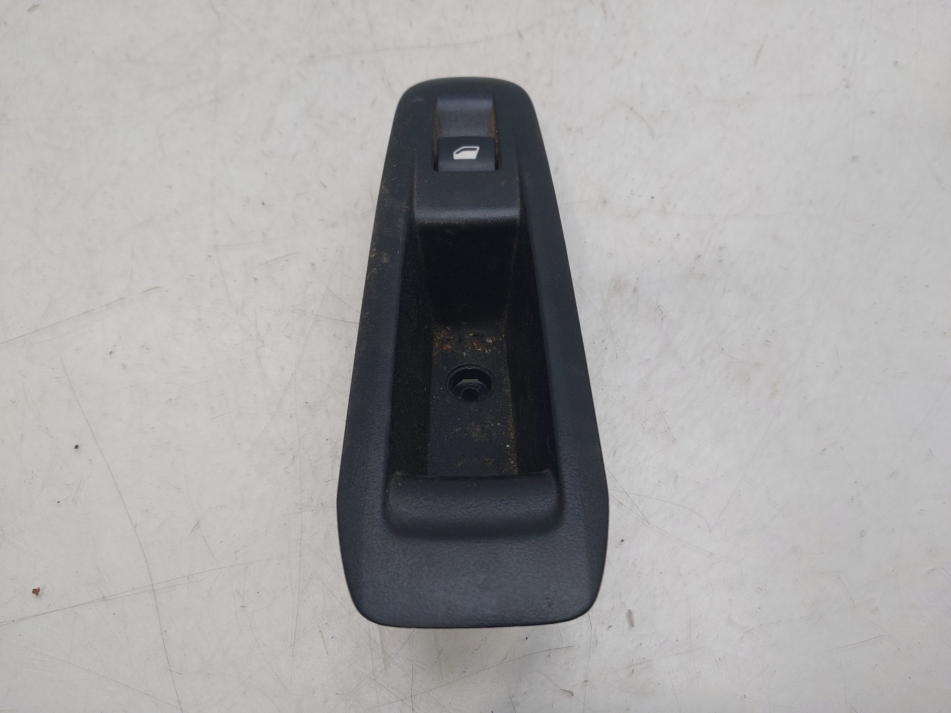 PEUGEOT 308 T9 (2013-2021) Кнопка стеклоподъемника задней правой двери 96762292ZD 24760078