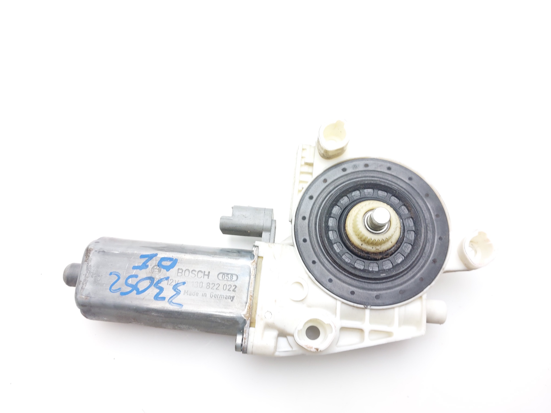 PEUGEOT 307 1 generation (2001-2008) Front Left Door Window Regulator Motor 0130822022 22629993