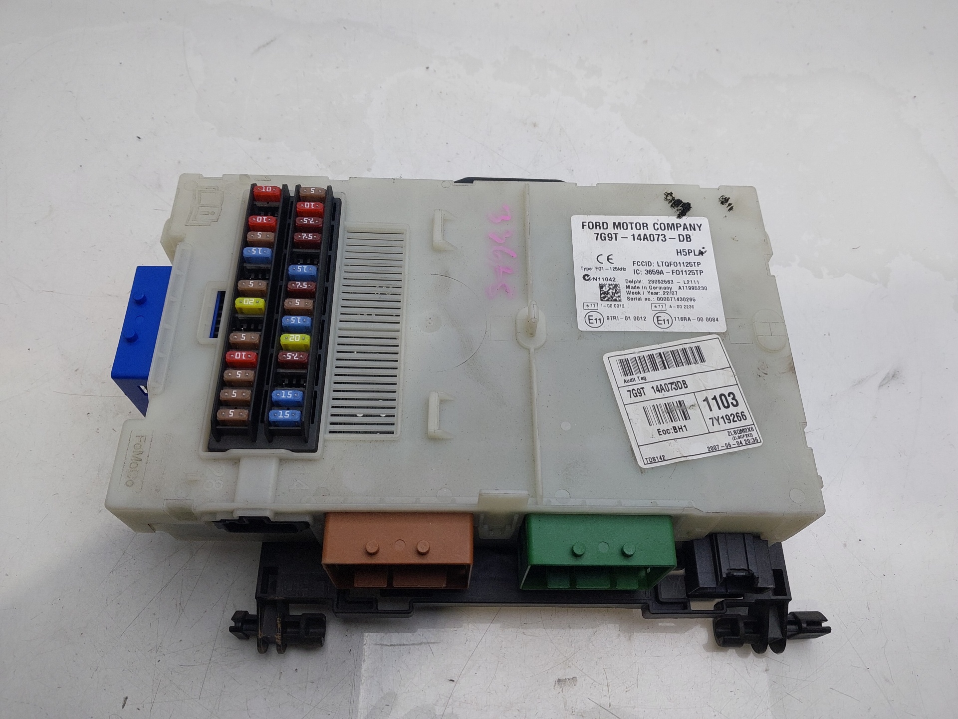FORD Mondeo 4 generation (2007-2015) Fuse Box 7G9T14A073DB 23674174