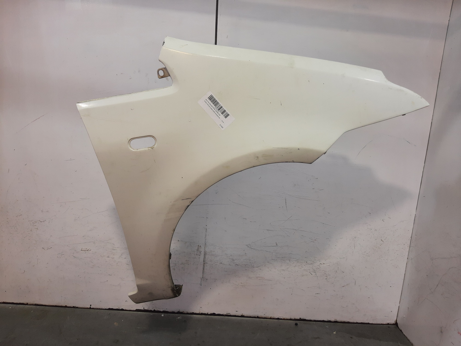 FORD C-Max 1 generation (2003-2010) Front Right Fender 1474083 22327531