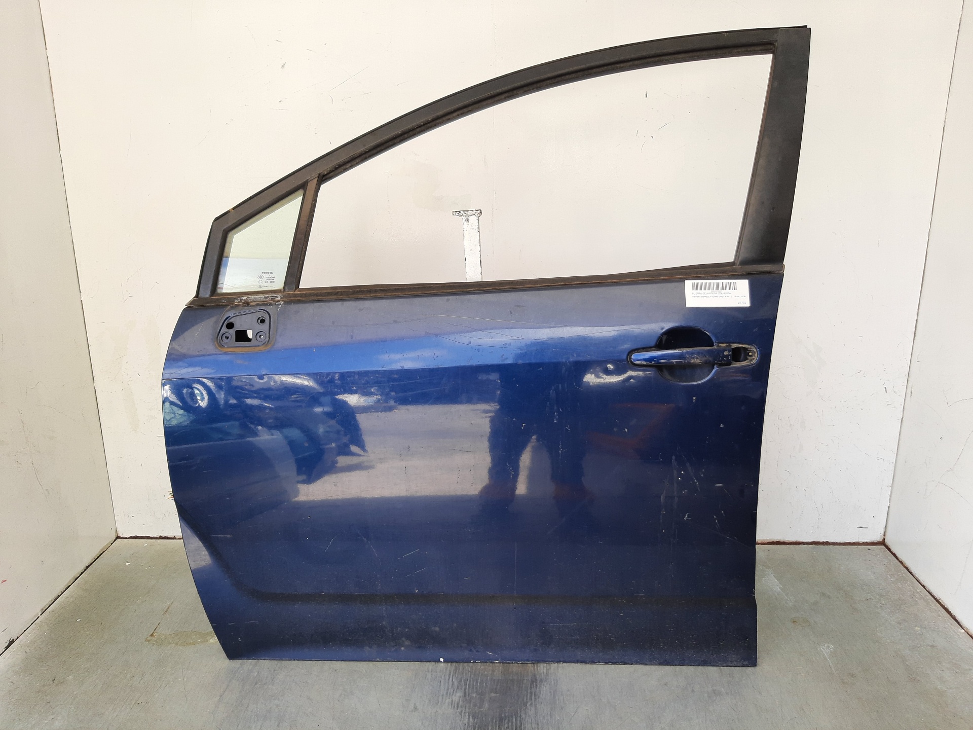 TOYOTA Corolla Verso 1 generation (2001-2009) Front Left Door 670020F011 22416554