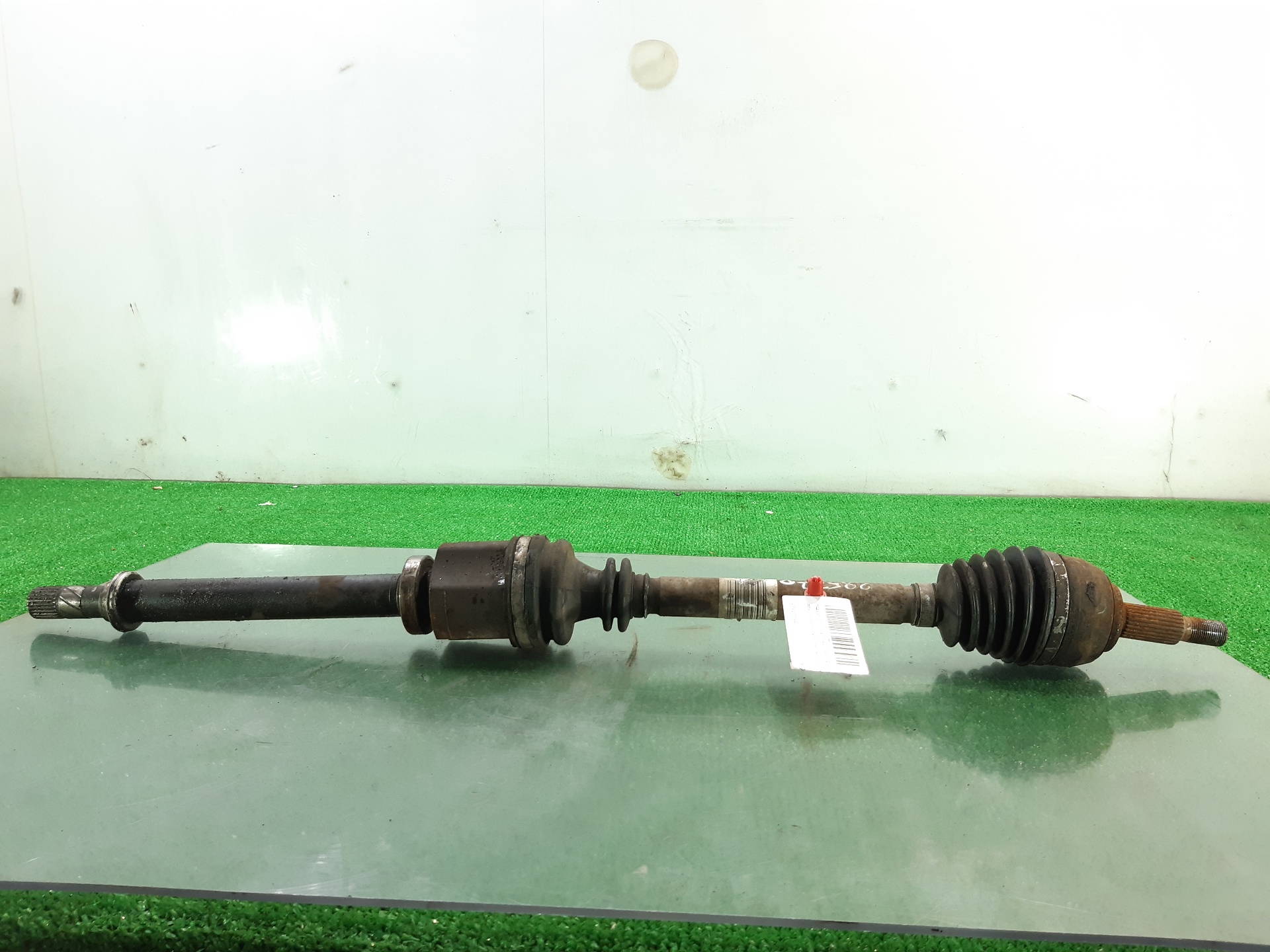 RENAULT Megane 3 generation (2008-2020) Front Right Driveshaft 8200472158 22446400