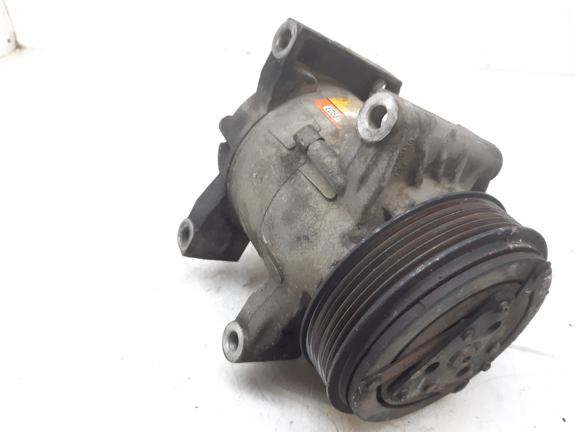 NISSAN Almera N16 (2000-2006) Luftkondisjoneringspumpe 926009F511 24032807