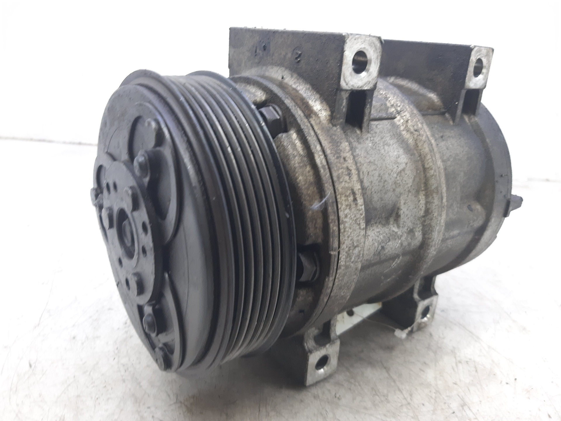 VOLVO S40 1 generation (1996-2004) Air Condition Pump 30613839 24117336