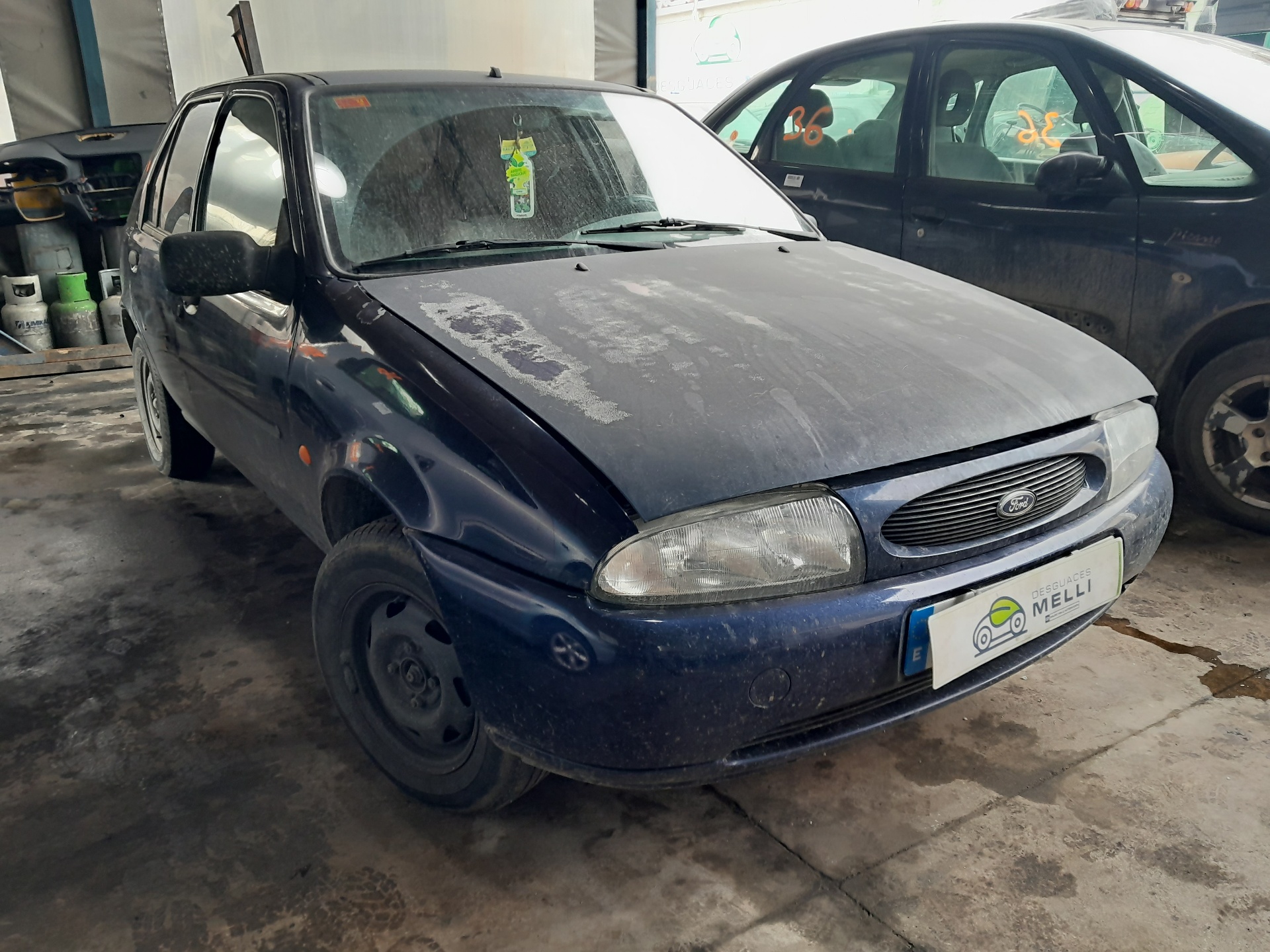 FORD Fiesta 4 generation (1996-2002) Front Left Door 1007037 23393844